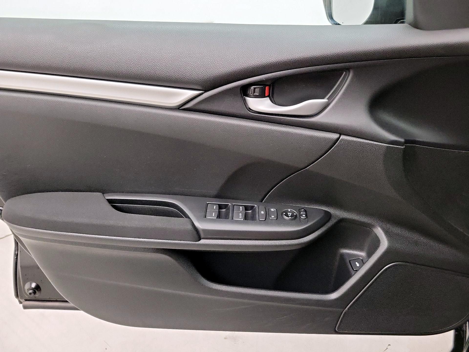 Thumbnail: 2018 Honda Civic - 12