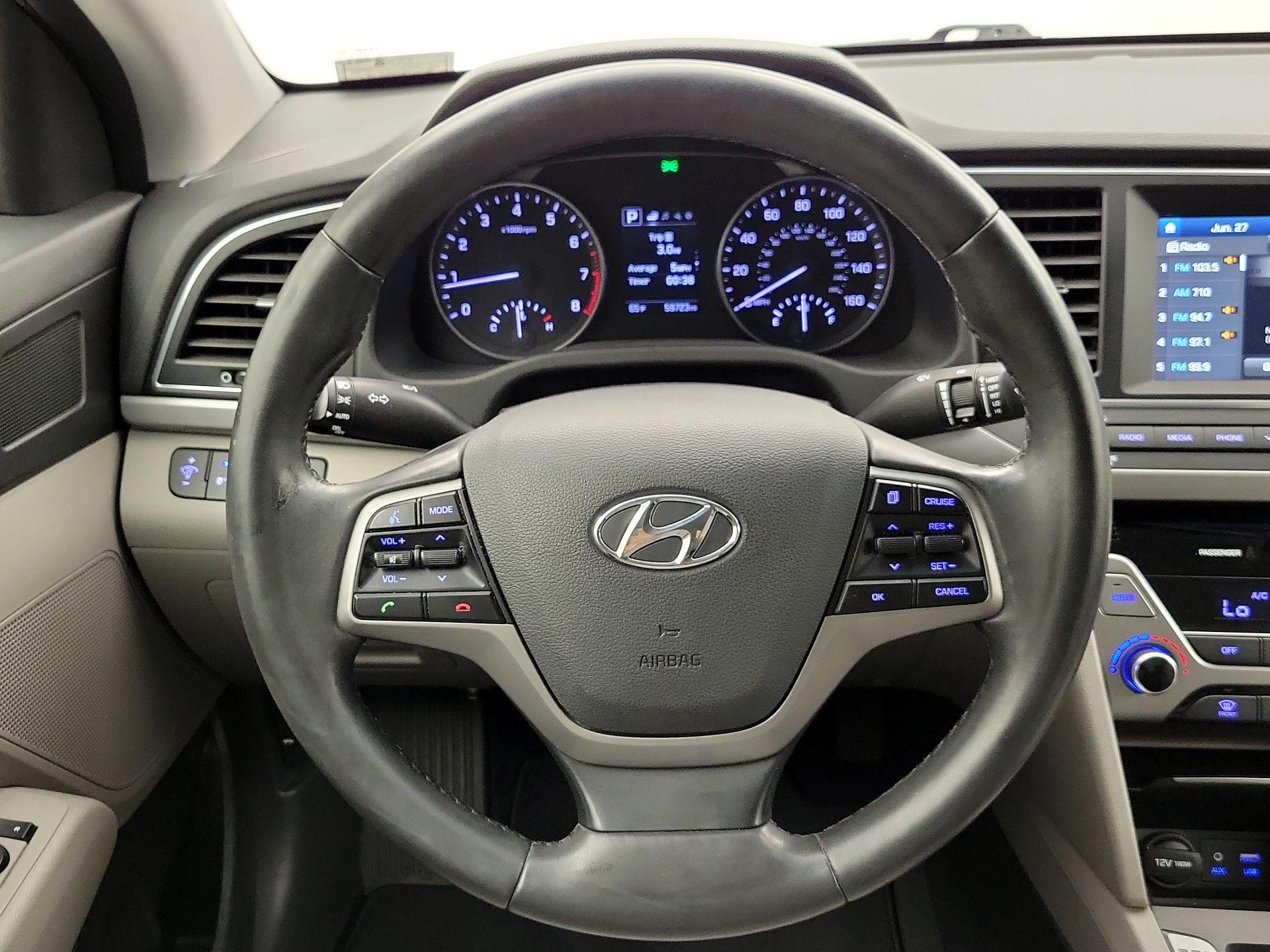 Thumbnail: 2017 Hyundai Elantra - 10