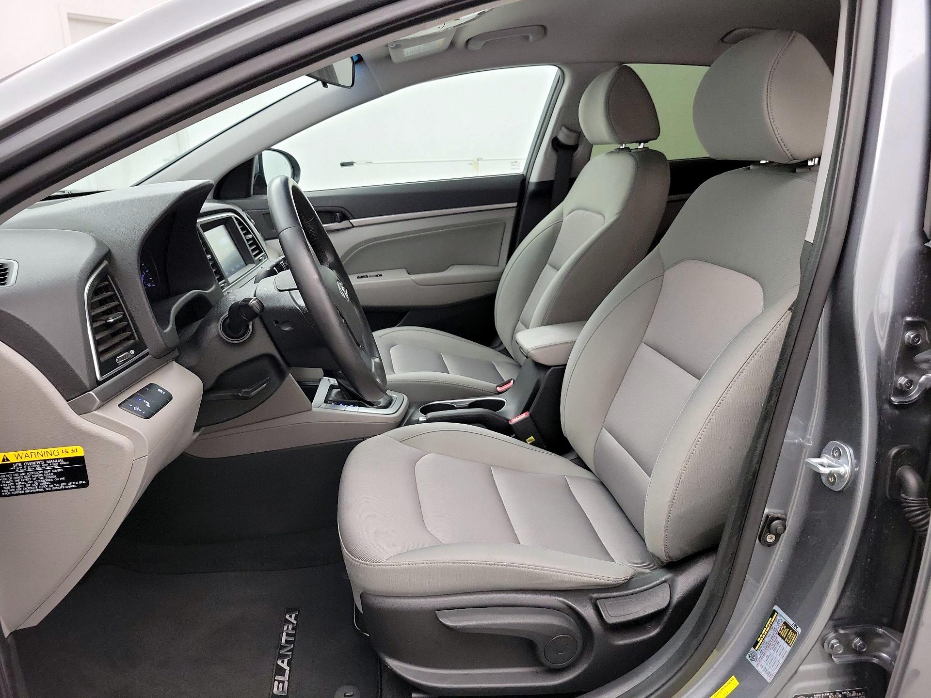 Thumbnail: 2017 Hyundai Elantra - 11