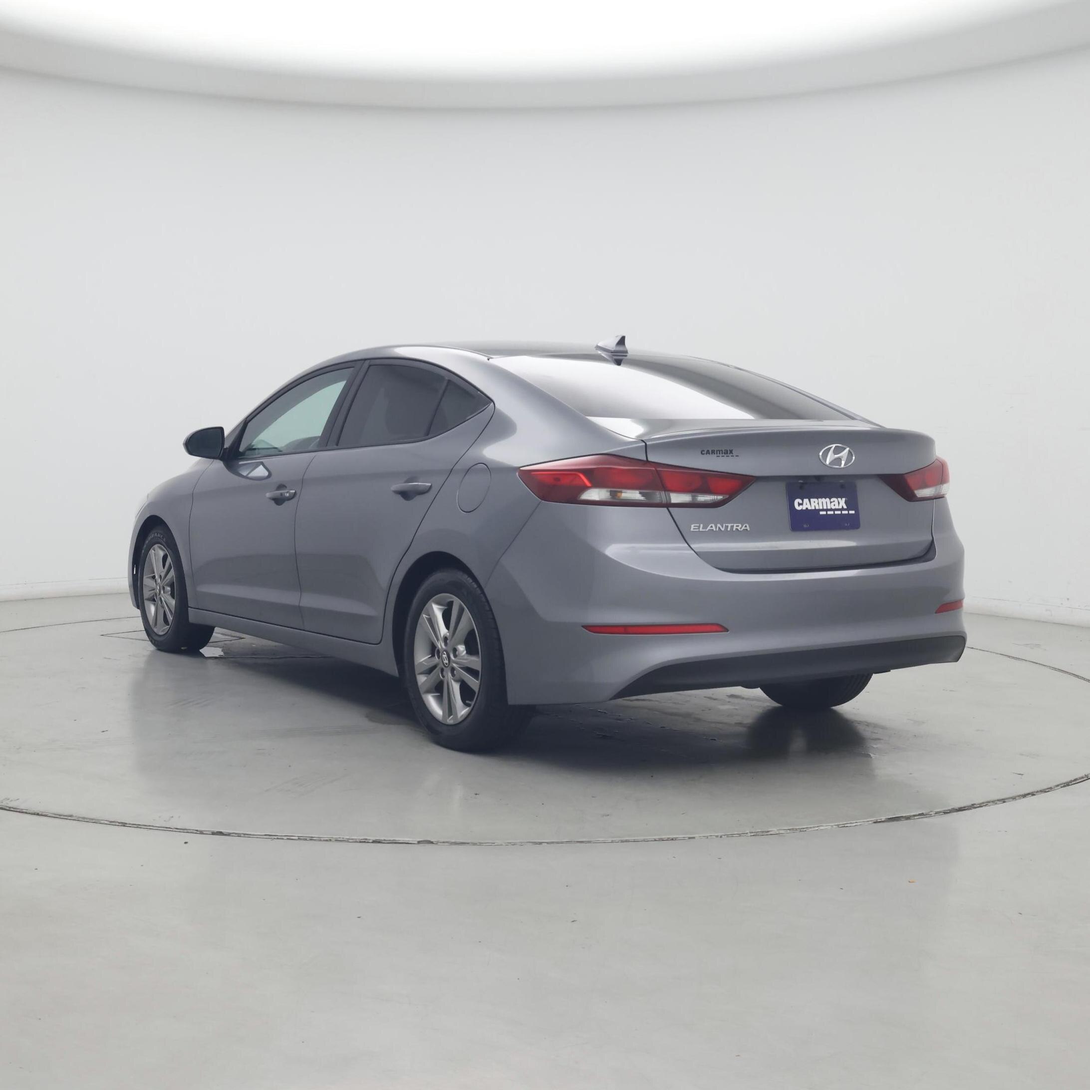 Thumbnail: 2017 Hyundai Elantra - 2