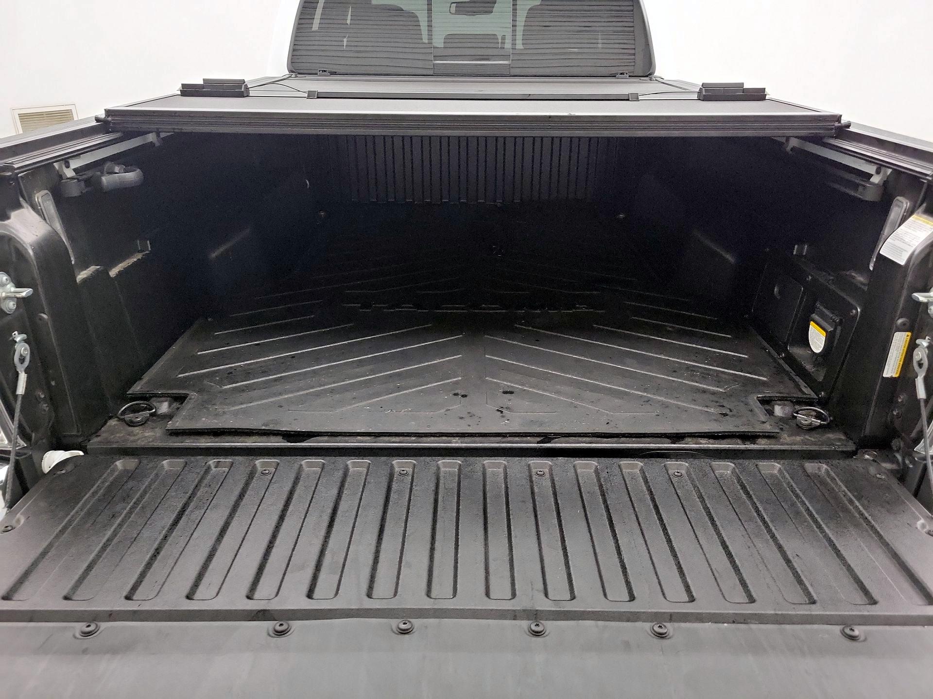 Thumbnail: 2023 Toyota Tacoma - 20