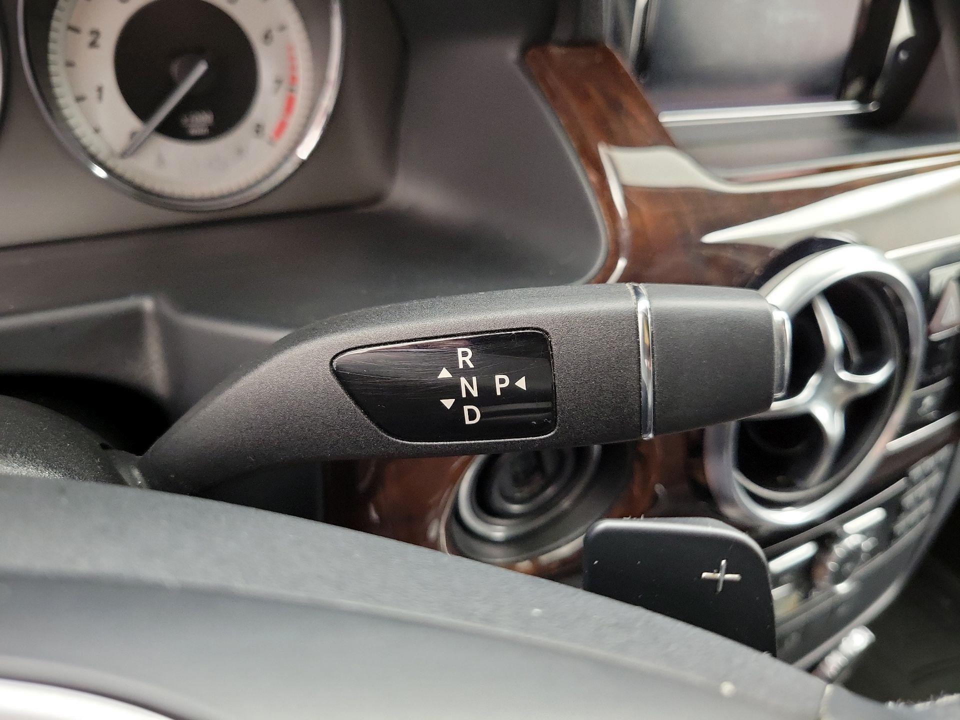 Thumbnail: 2014 Mercedes-Benz GLK - 16