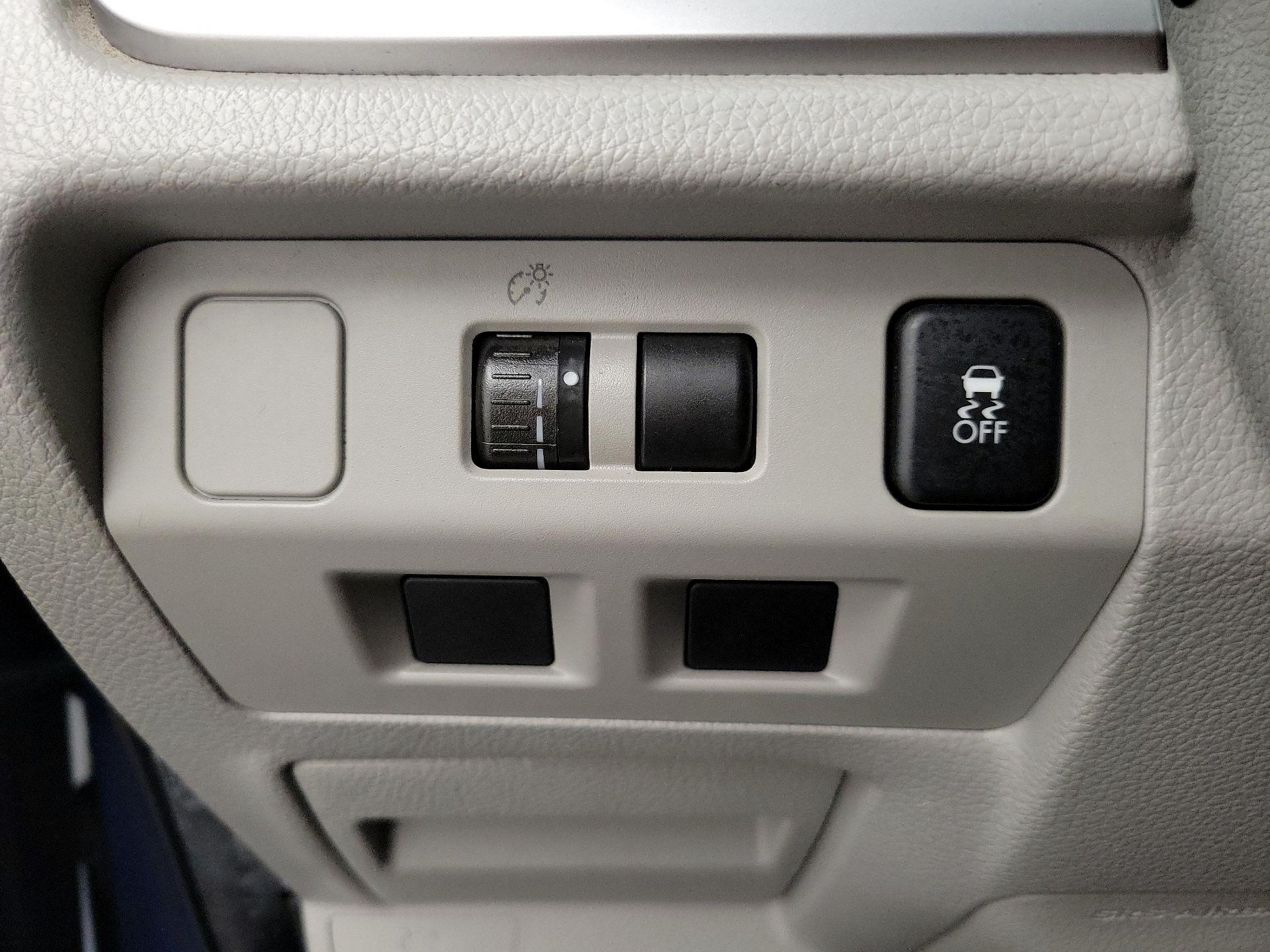 Thumbnail: 2015 Subaru Forester - 13