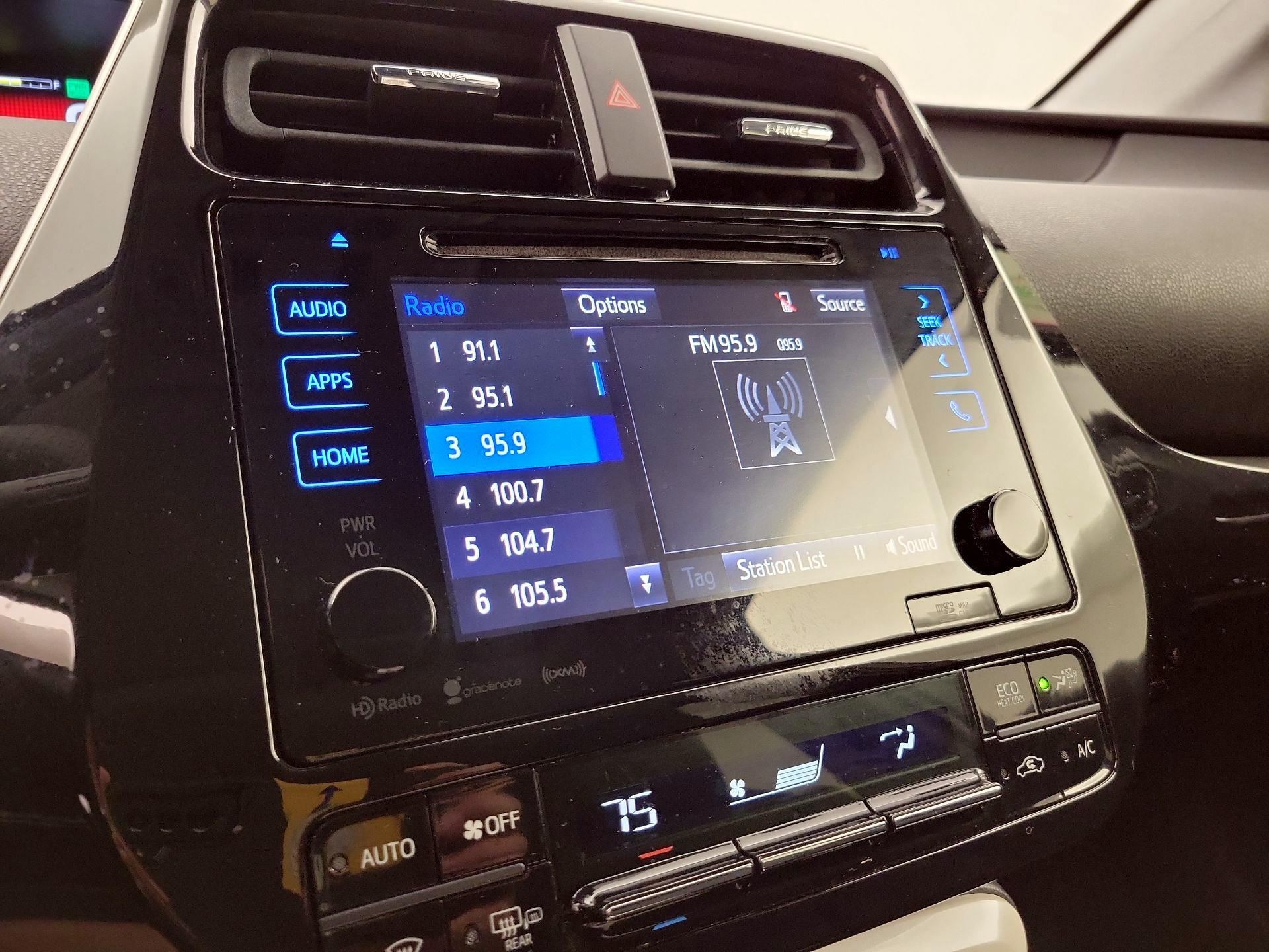 Thumbnail: 2016 Toyota Prius - 15