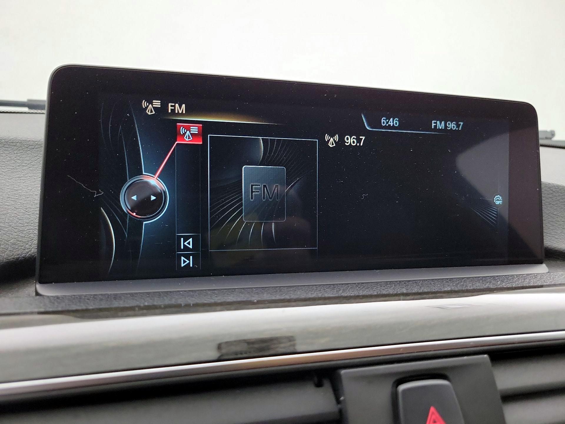 Thumbnail: 2016 BMW 3 Series - 16