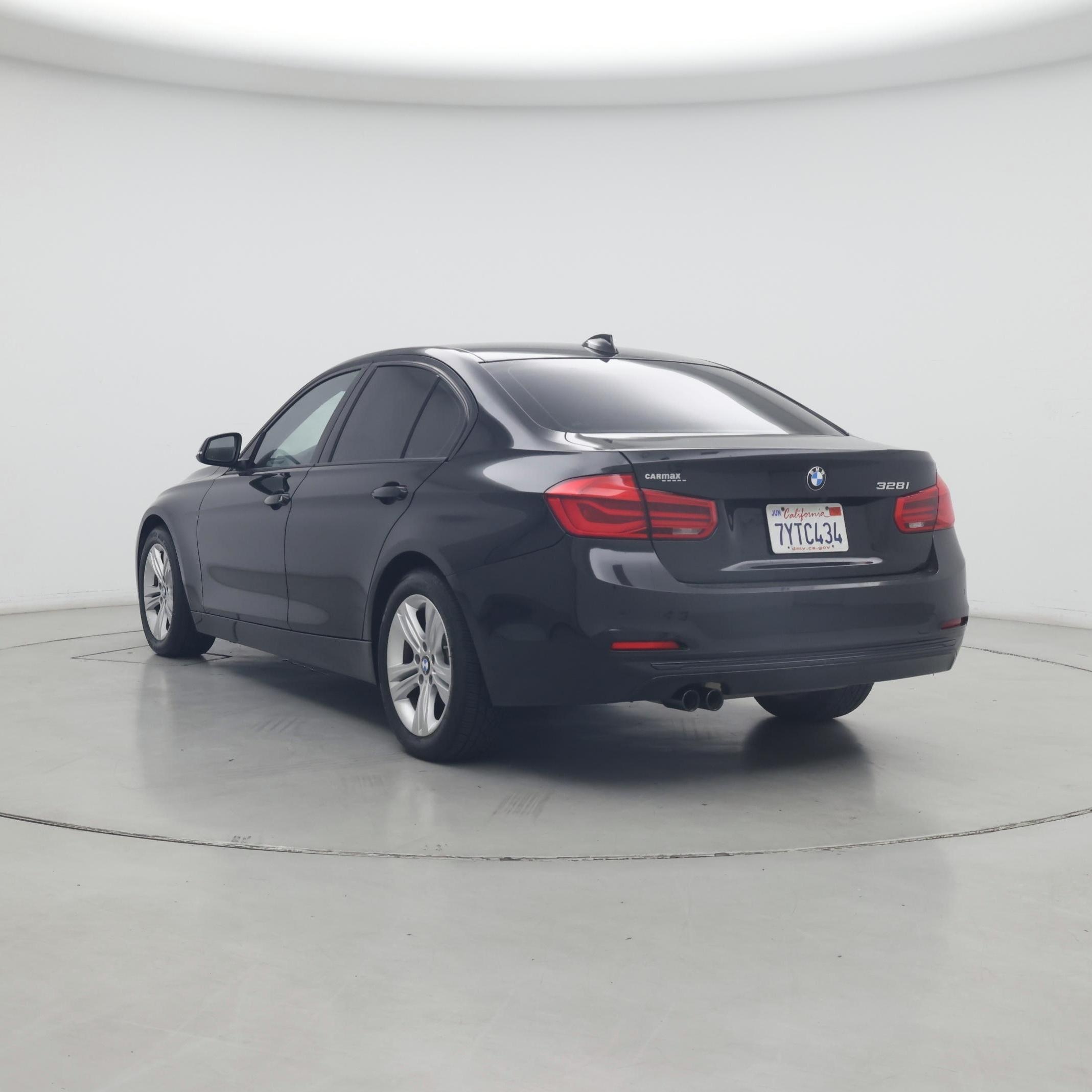 Thumbnail: 2016 BMW 3 Series - 2