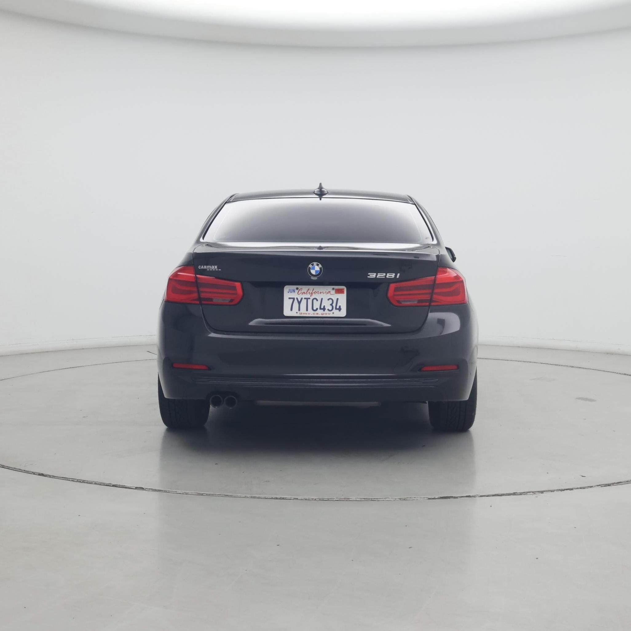 Thumbnail: 2016 BMW 3 Series - 6