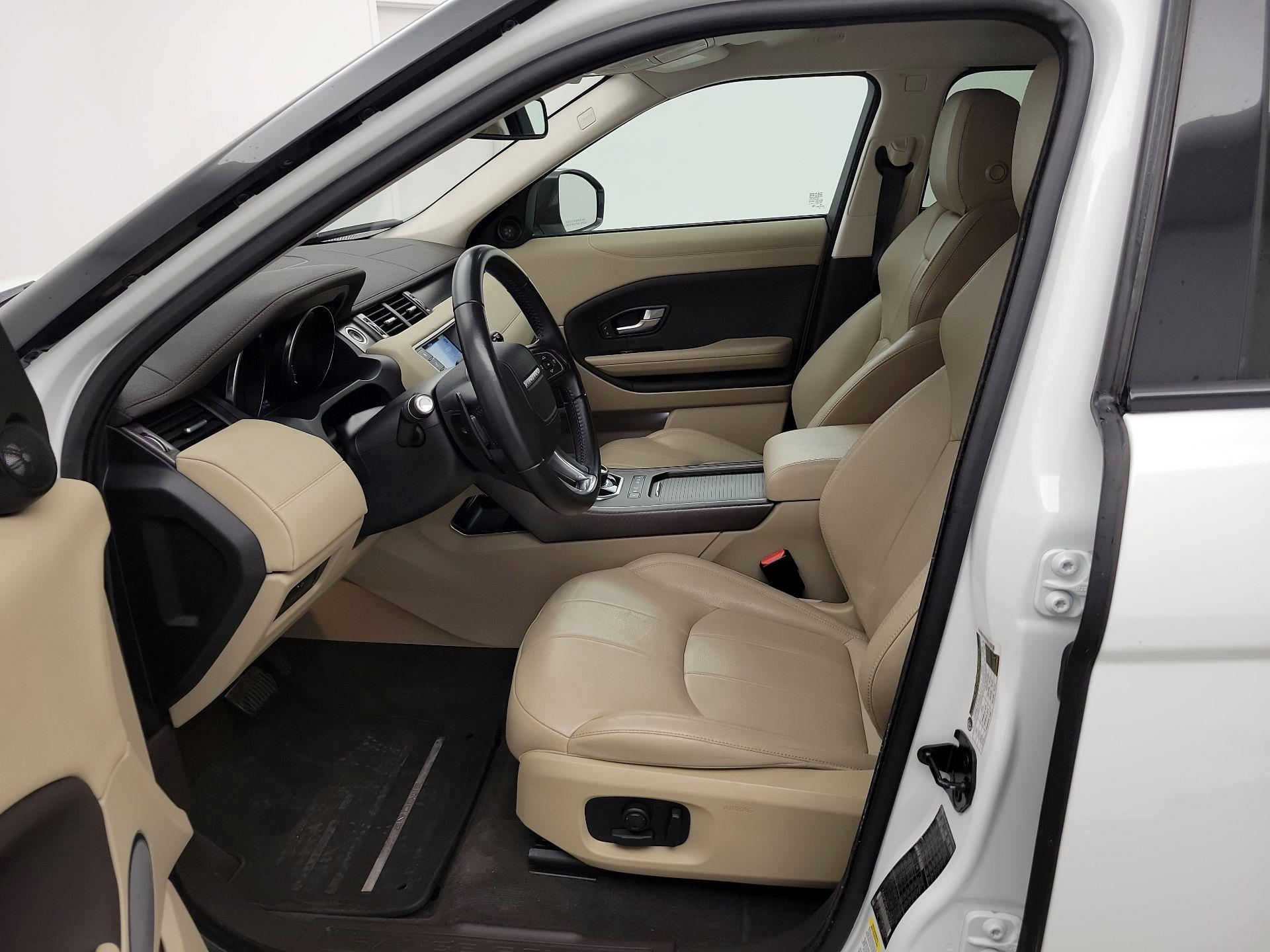 Thumbnail: 2018 Land Rover Range Rover Evoque - 11