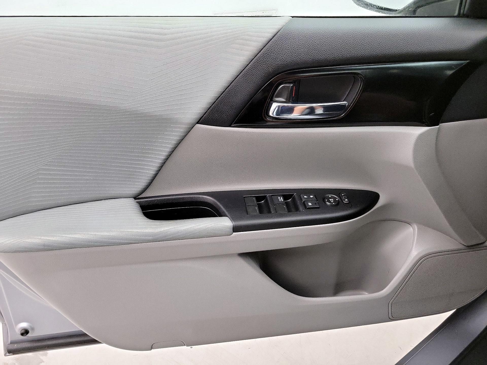 Thumbnail: 2016 Honda Accord - 12