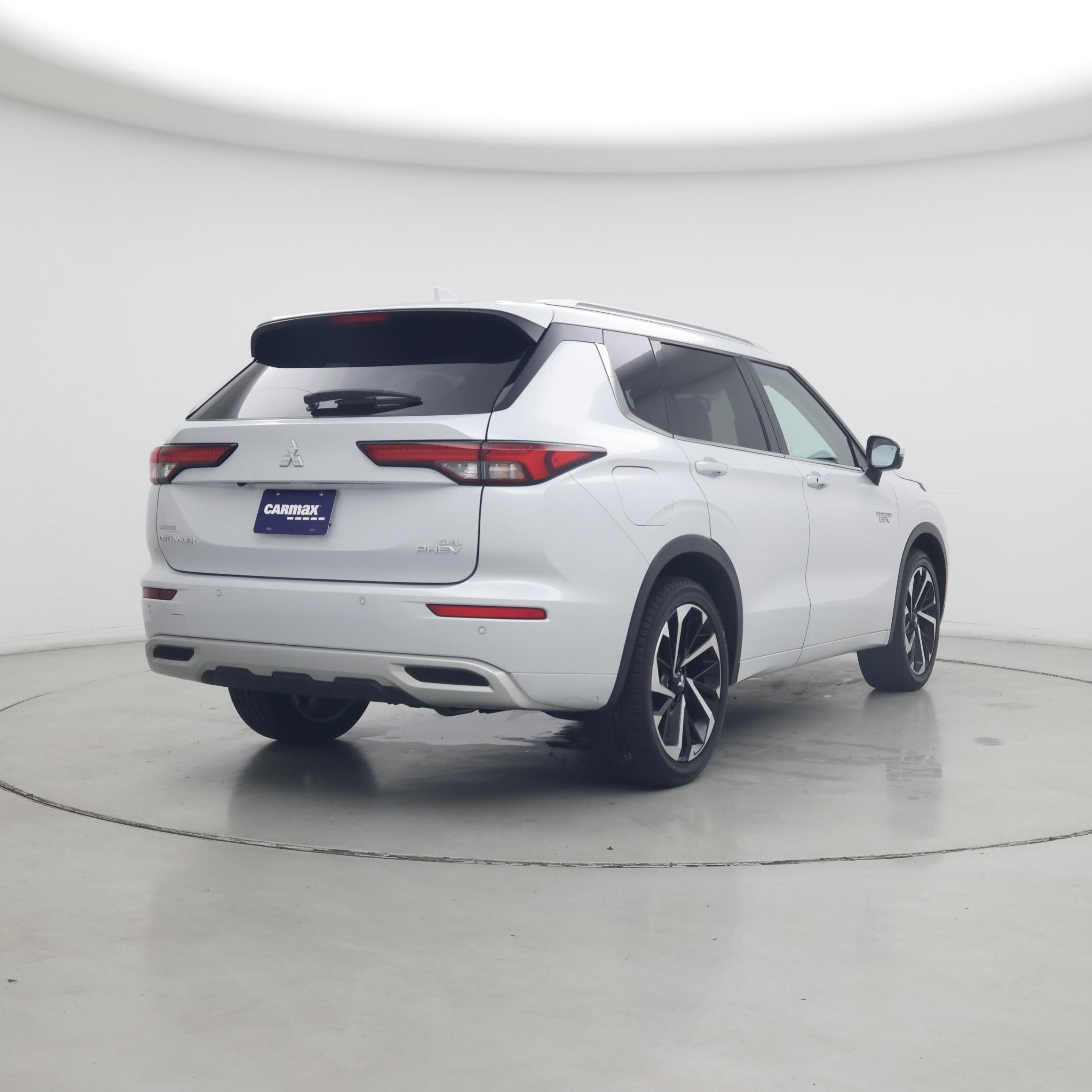 Thumbnail: 2024 Mitsubishi Outlander - 8