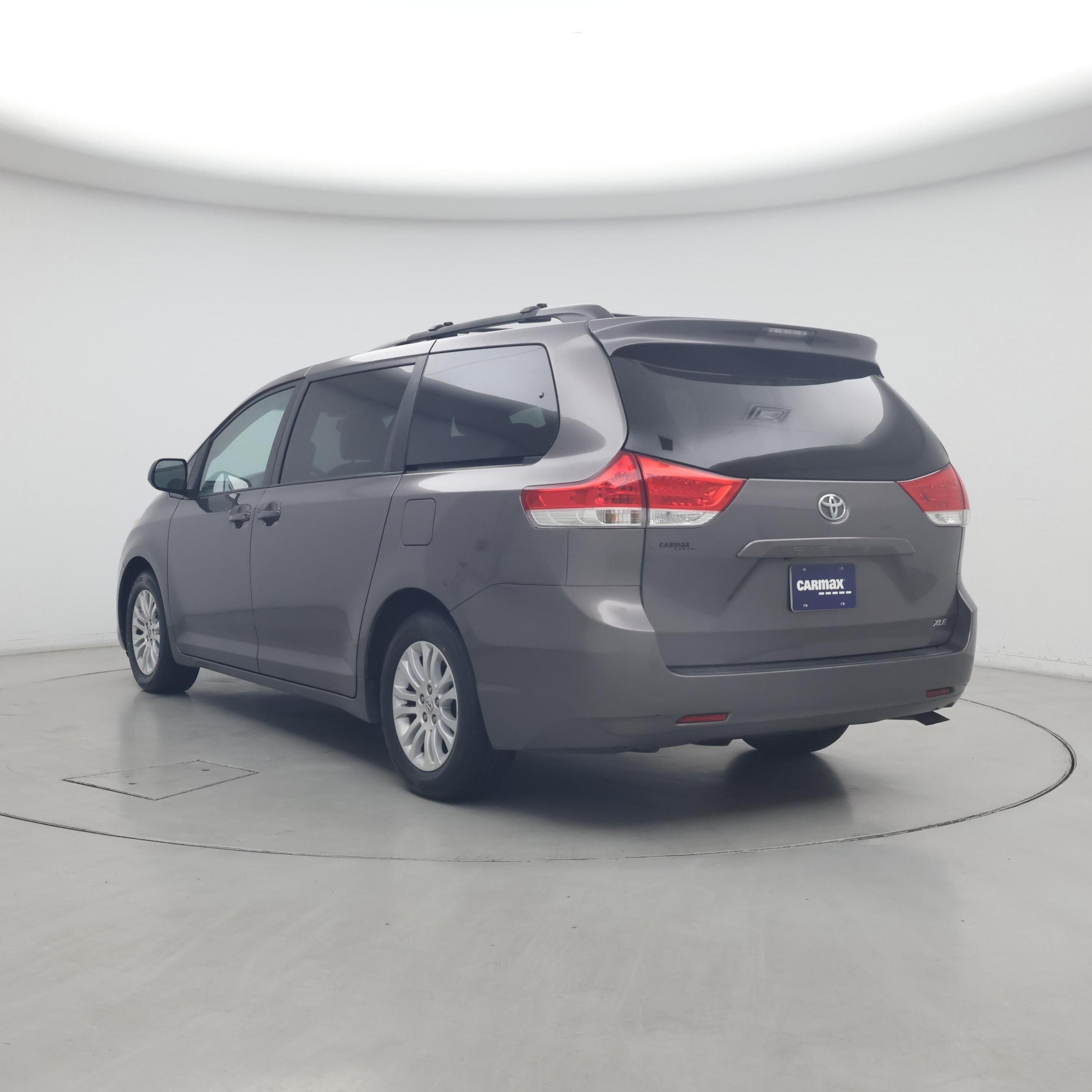 Thumbnail: 2014 Toyota Sienna - 2