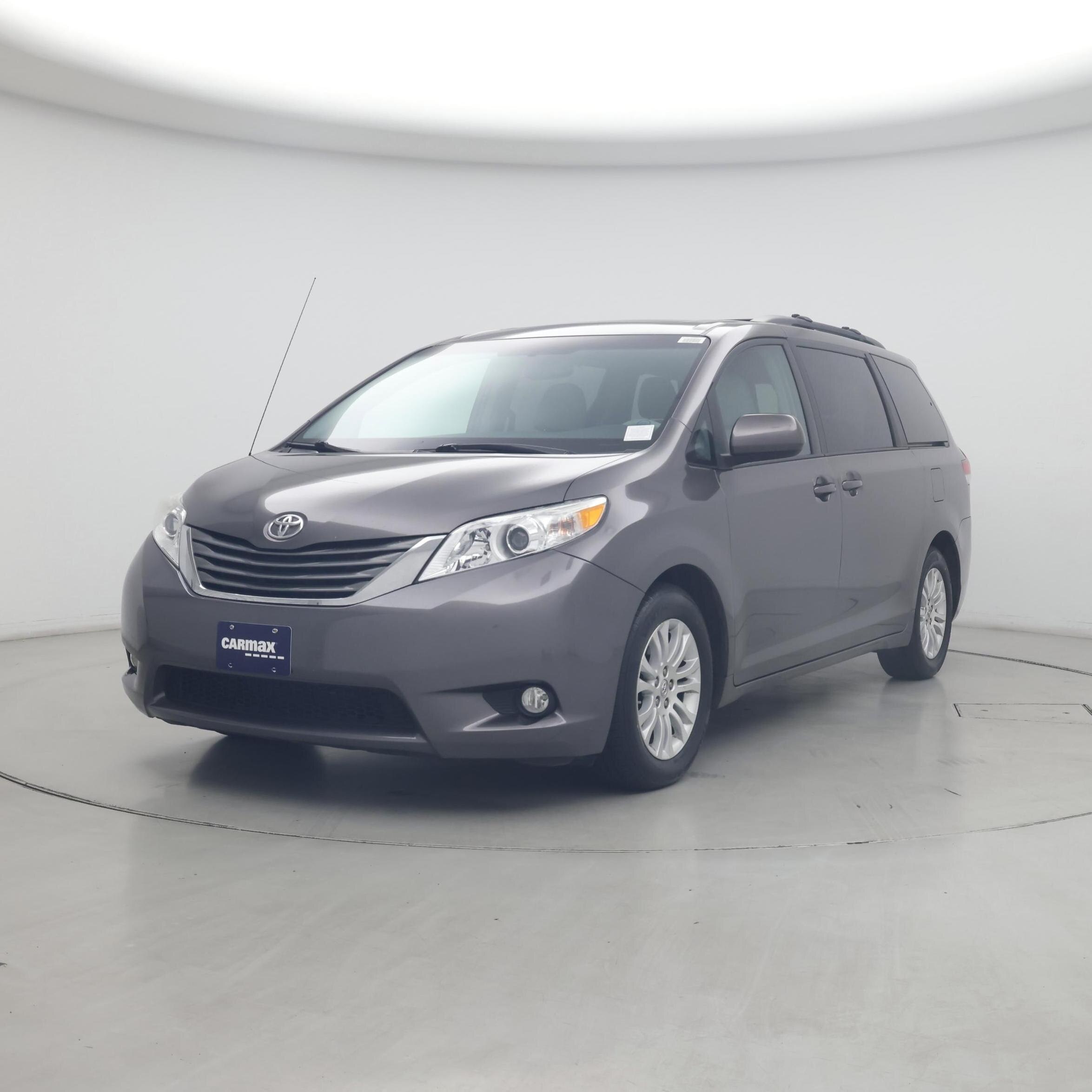 Thumbnail: 2014 Toyota Sienna - 4