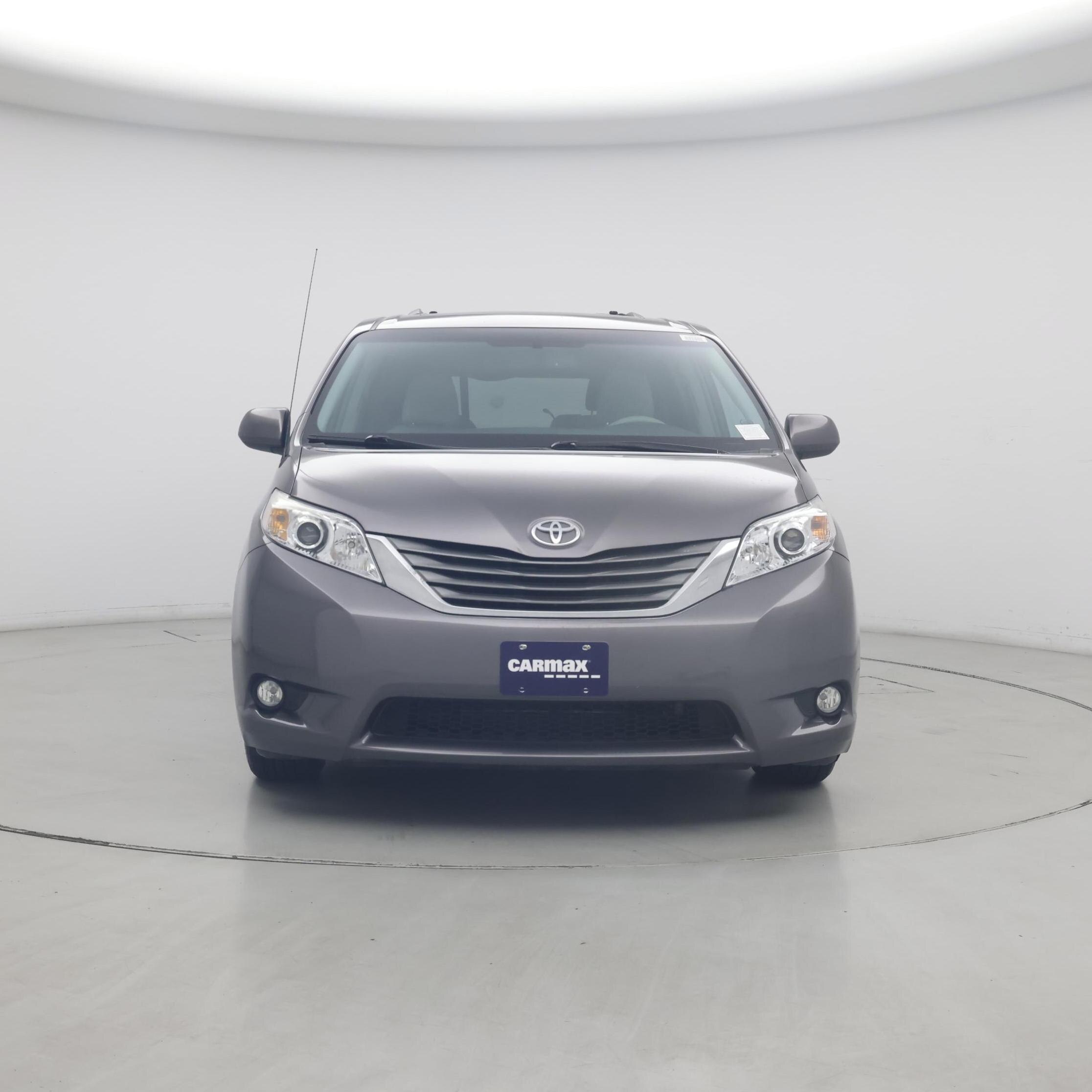 Thumbnail: 2014 Toyota Sienna - 5