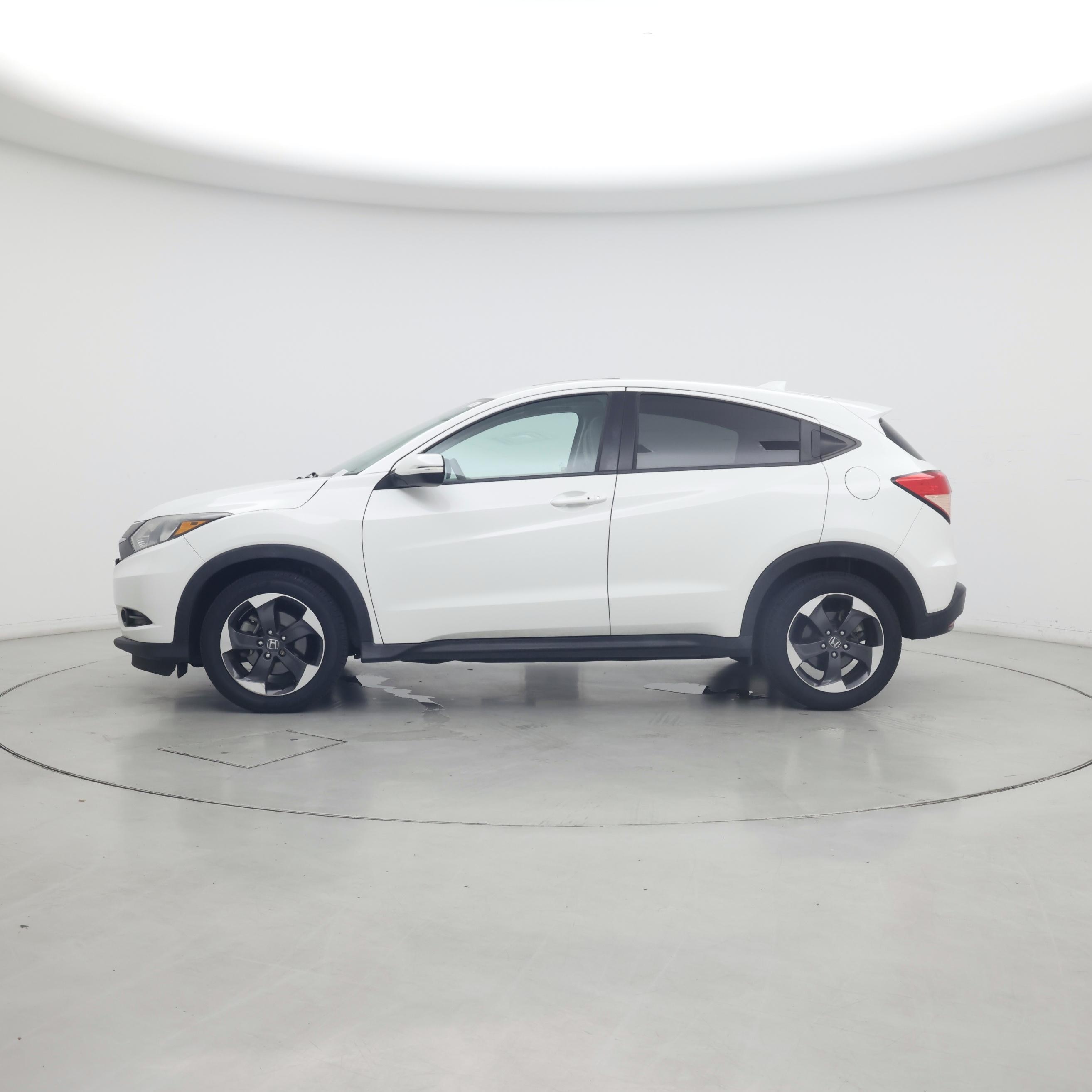 Thumbnail: 2018 Honda HR-V - 3
