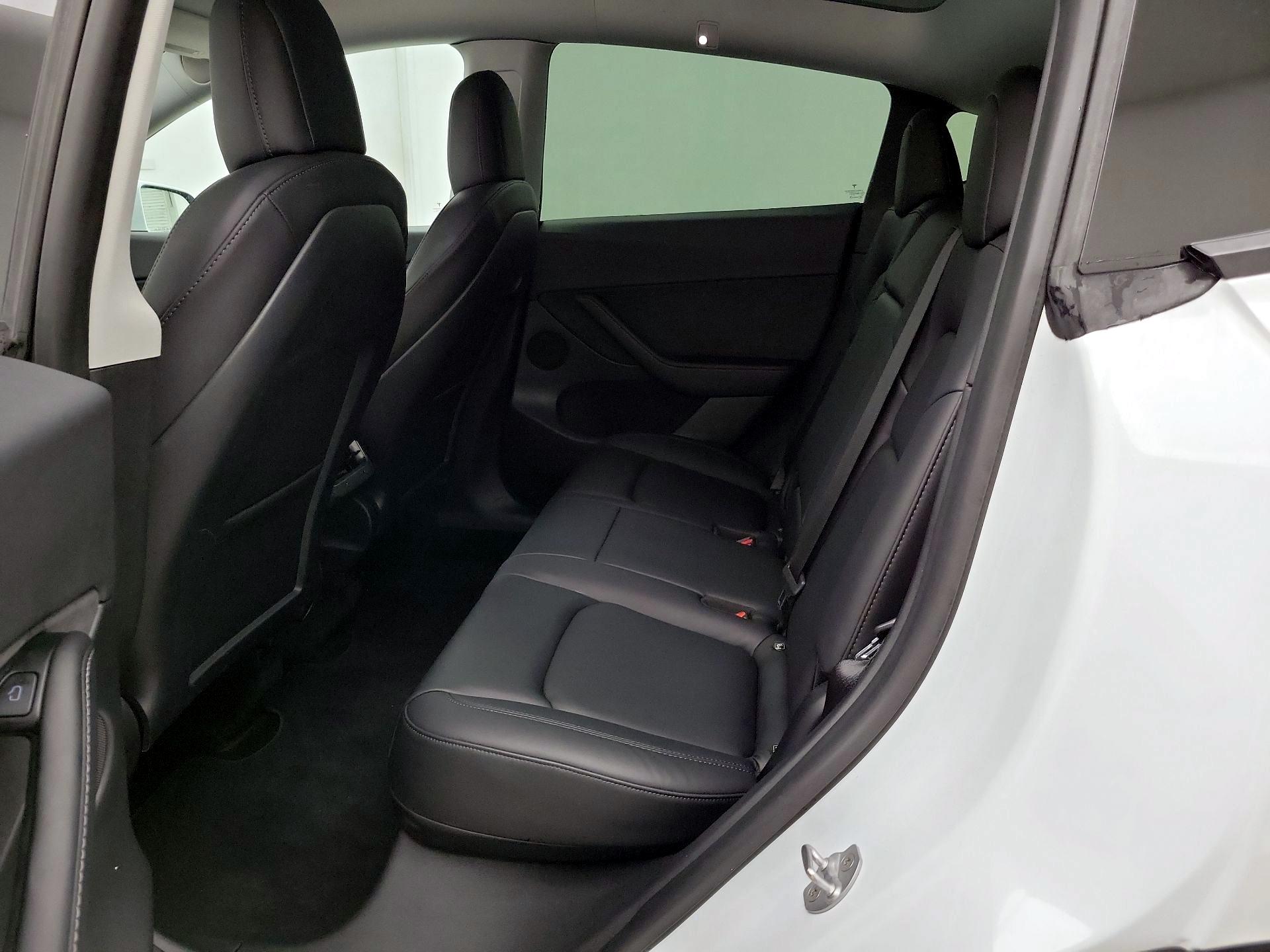 Thumbnail: 2022 Tesla Model Y - 19