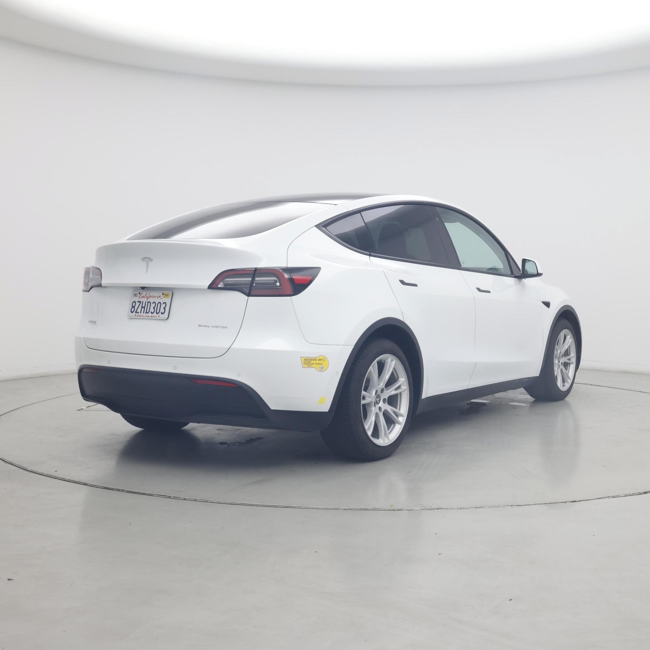 Thumbnail: 2022 Tesla Model Y - 8