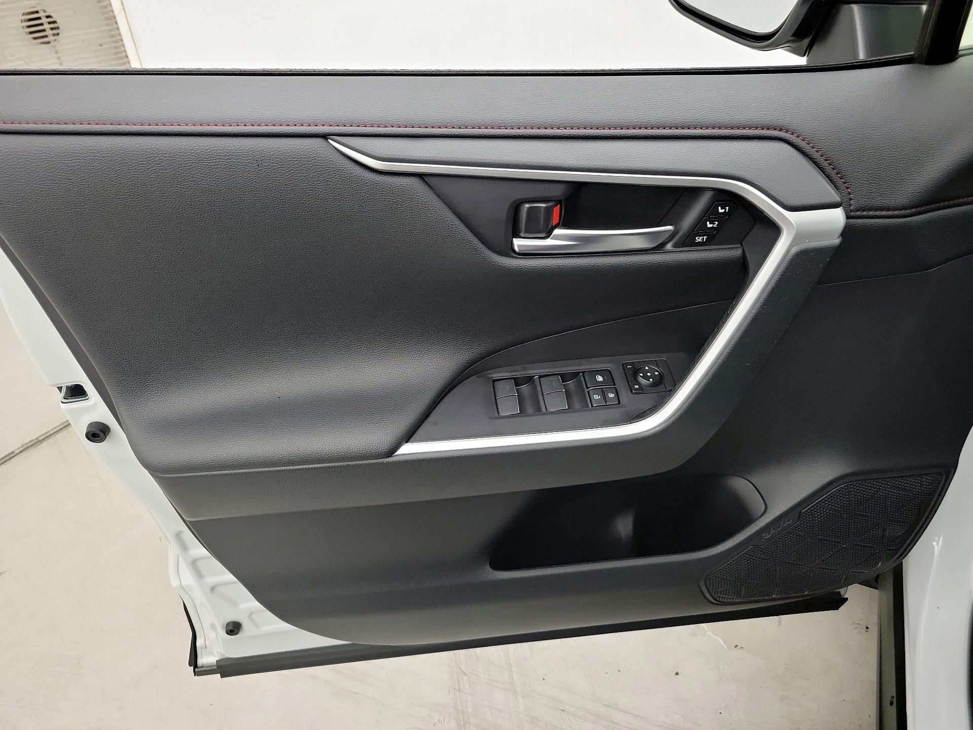 Thumbnail: 2024 Toyota RAV4 - 12