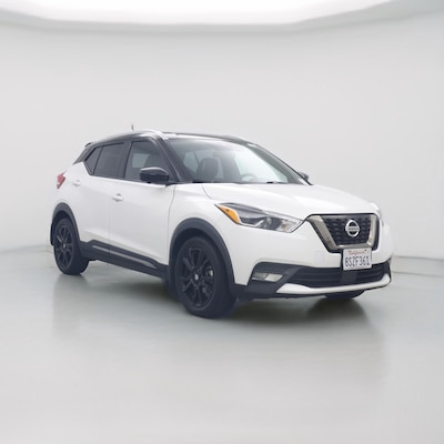 White 2020 Nissan Kicks SR