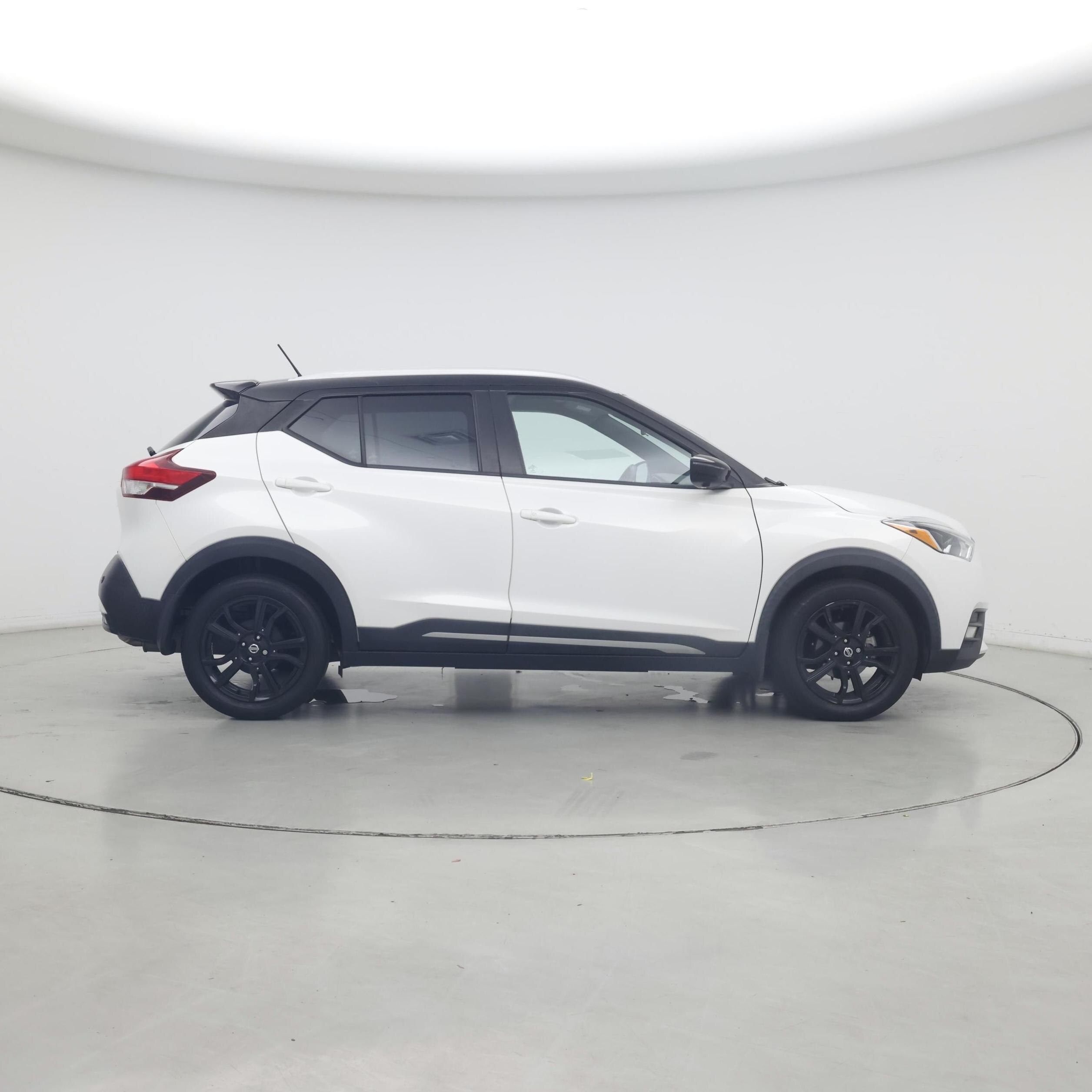 Thumbnail: 2020 Nissan Kicks - 7