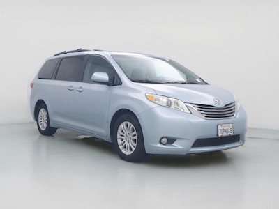 Blue 2016 Toyota Sienna XLE