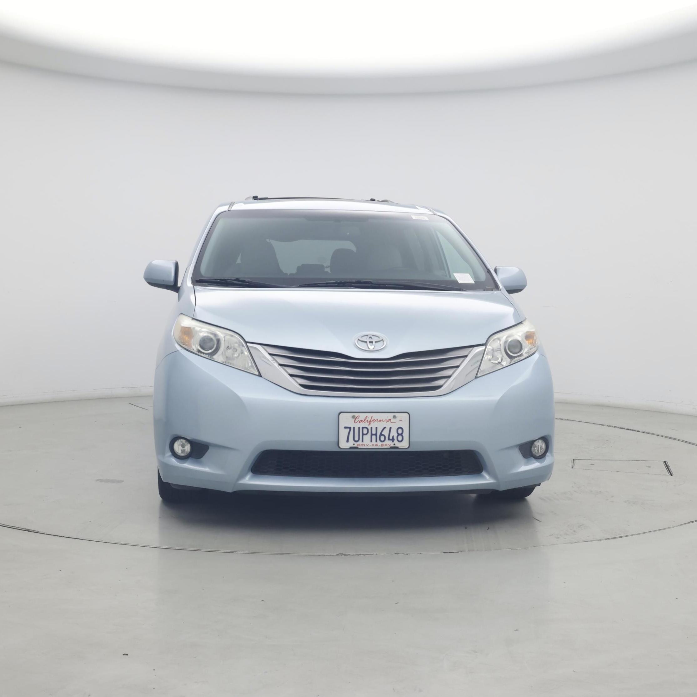 Thumbnail: 2016 Toyota Sienna - 5