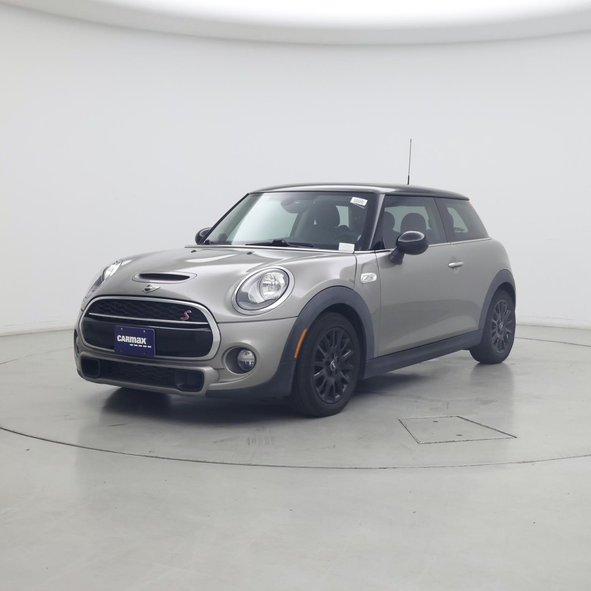 Thumbnail: 2017 MINI Cooper Hardtop - 4