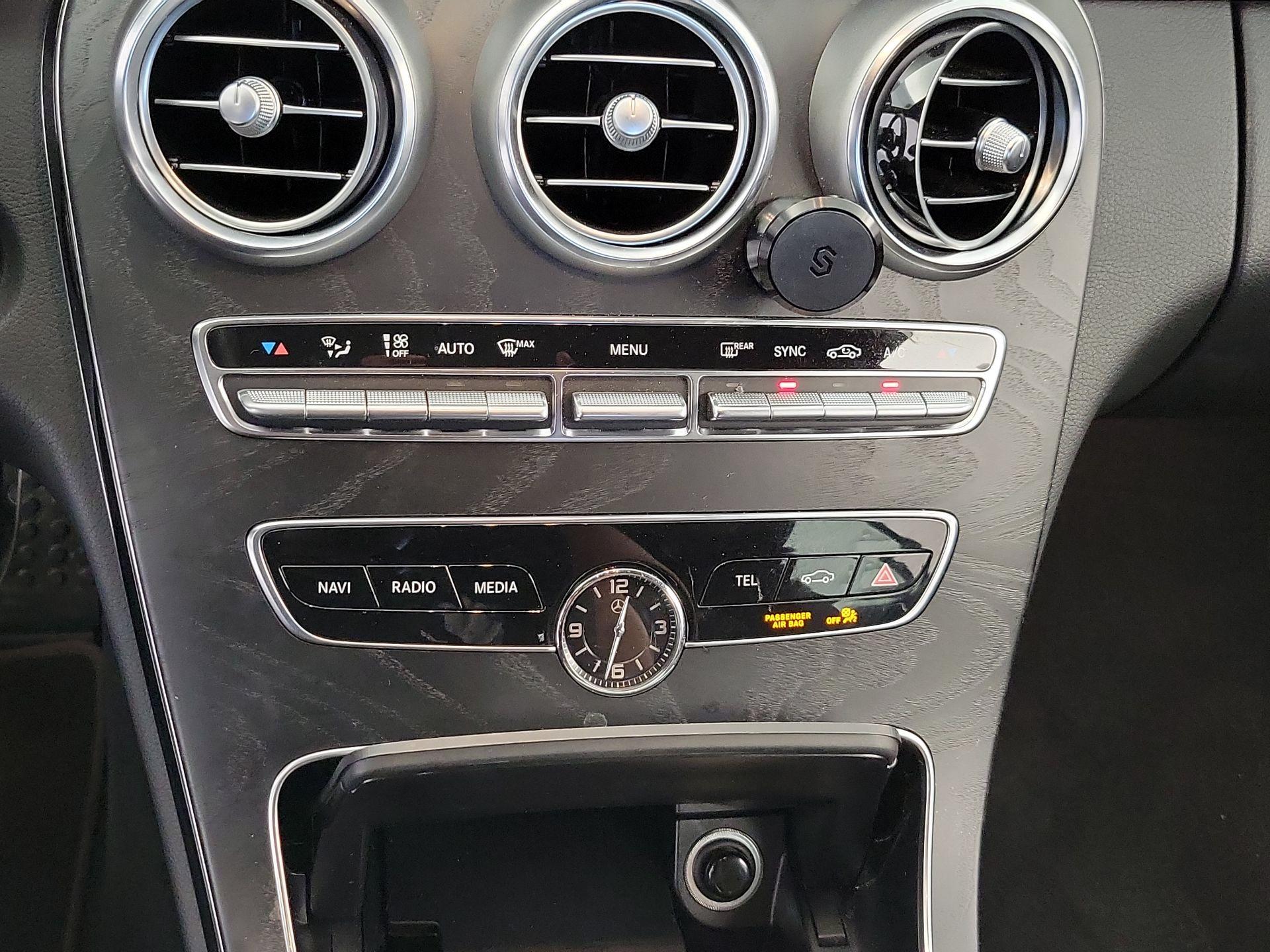 Thumbnail: 2021 Mercedes-Benz C-Class - 16