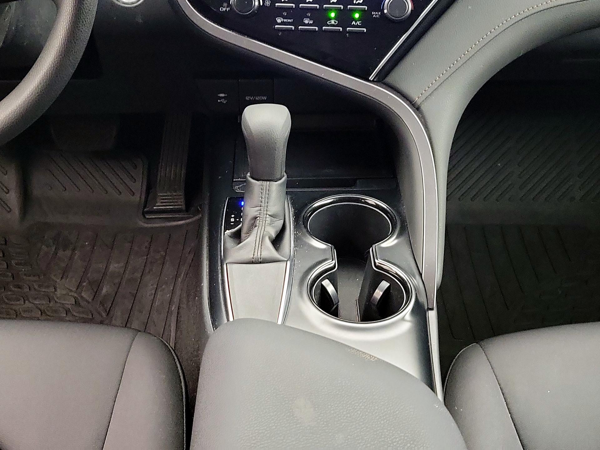 Thumbnail: 2018 Toyota Camry - 17