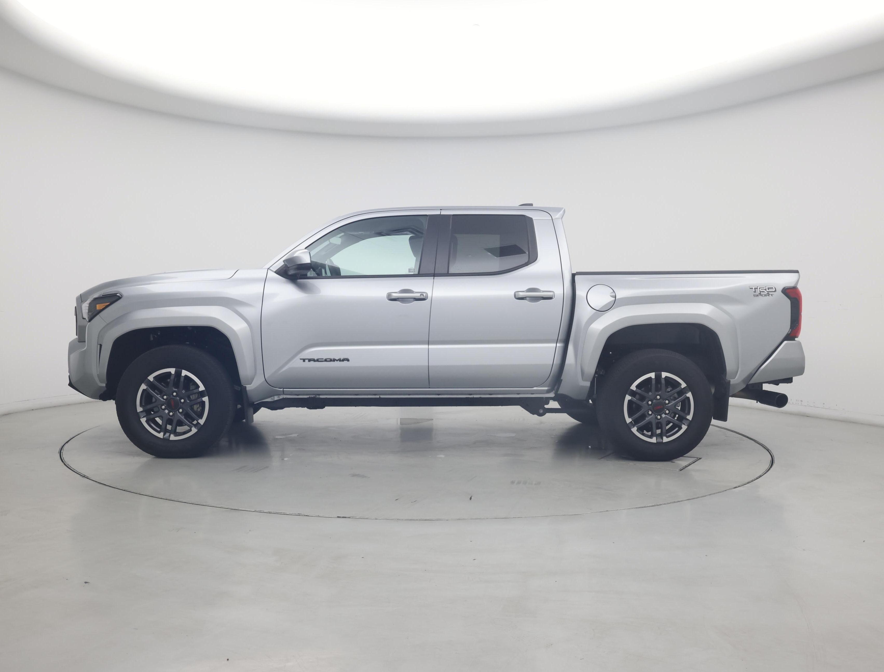 Thumbnail: 2024 Toyota Tacoma - 3