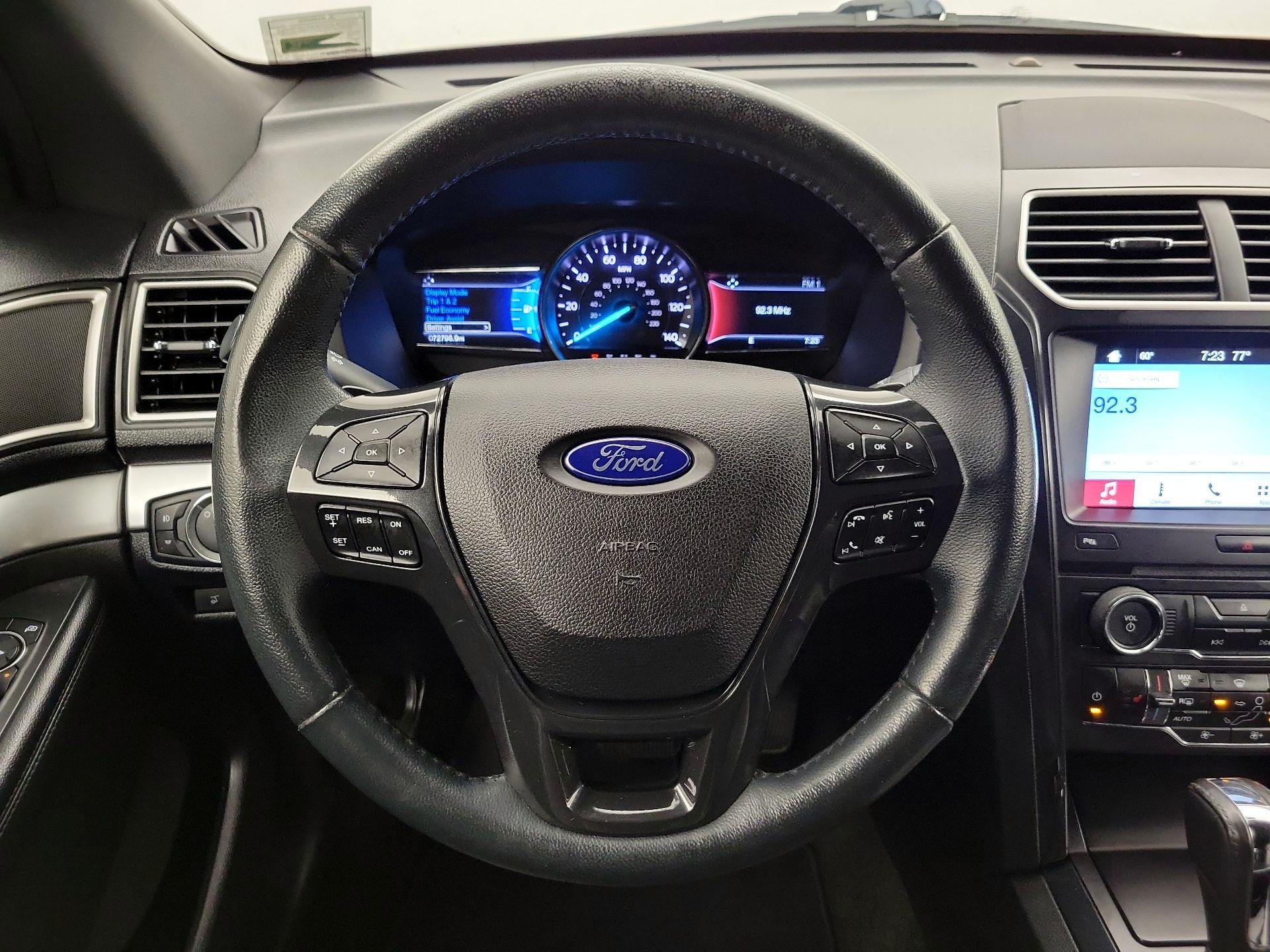 Thumbnail: 2017 Ford Explorer - 10