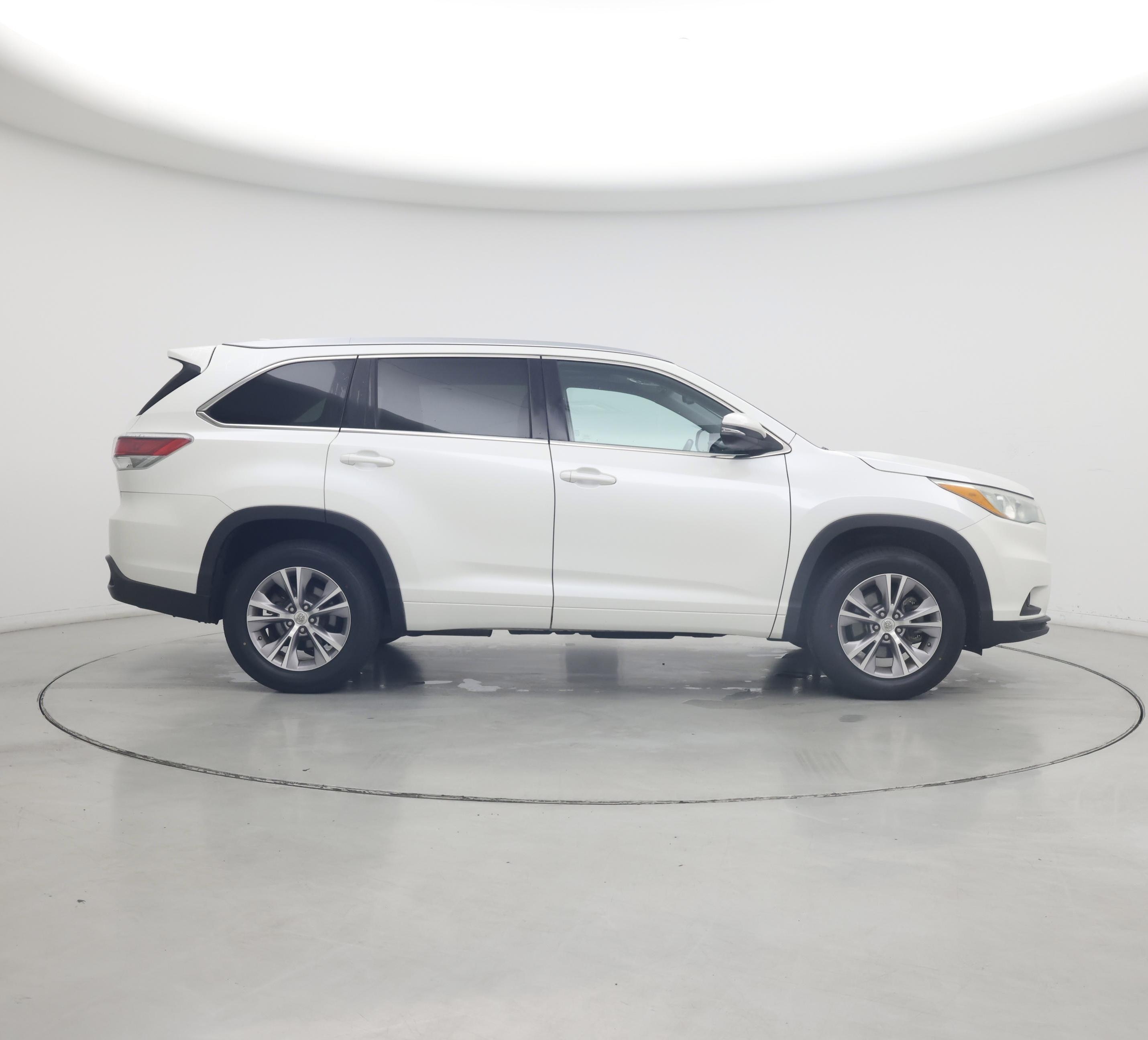 Thumbnail: 2015 Toyota Highlander - 7