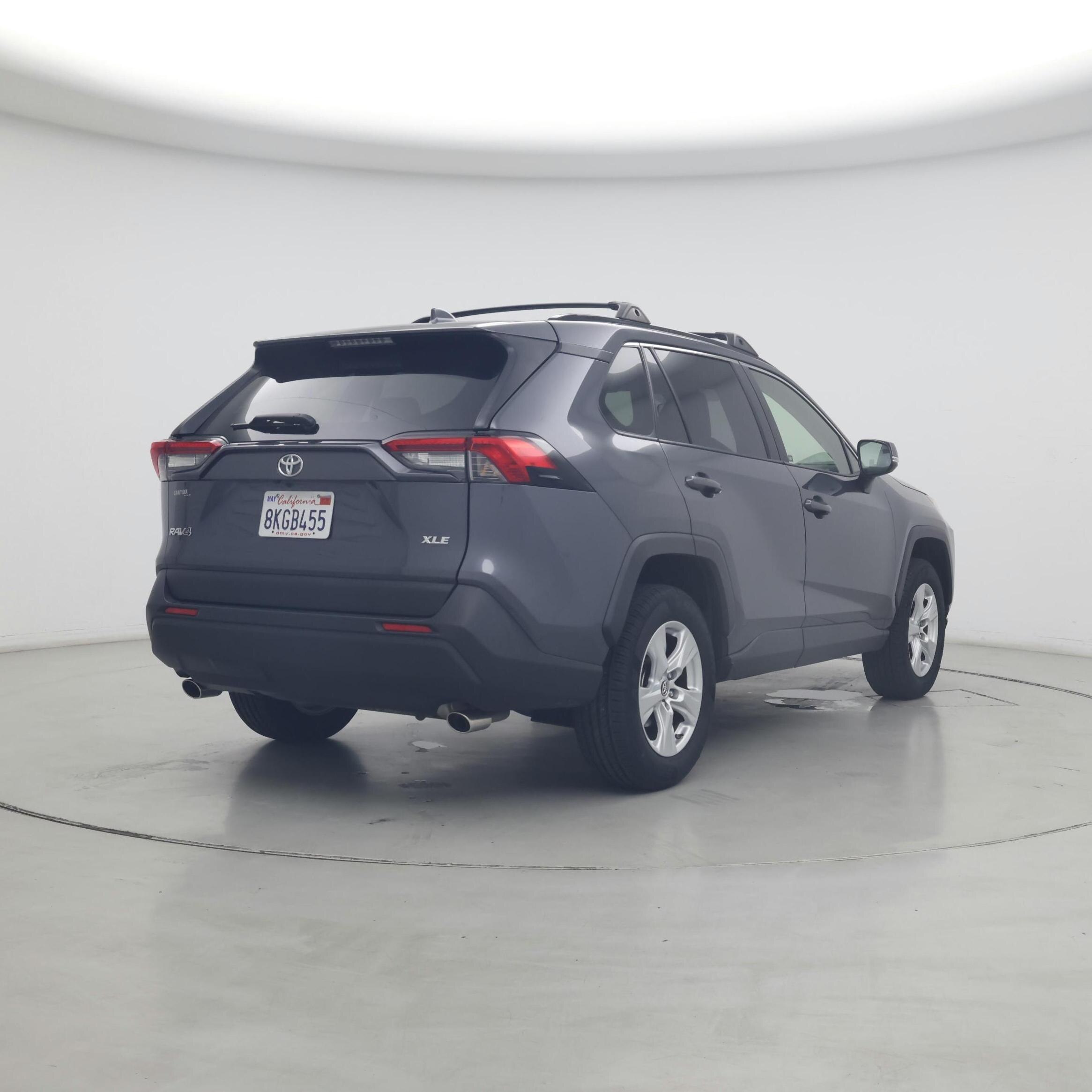 Thumbnail: 2019 Toyota RAV4 - 8