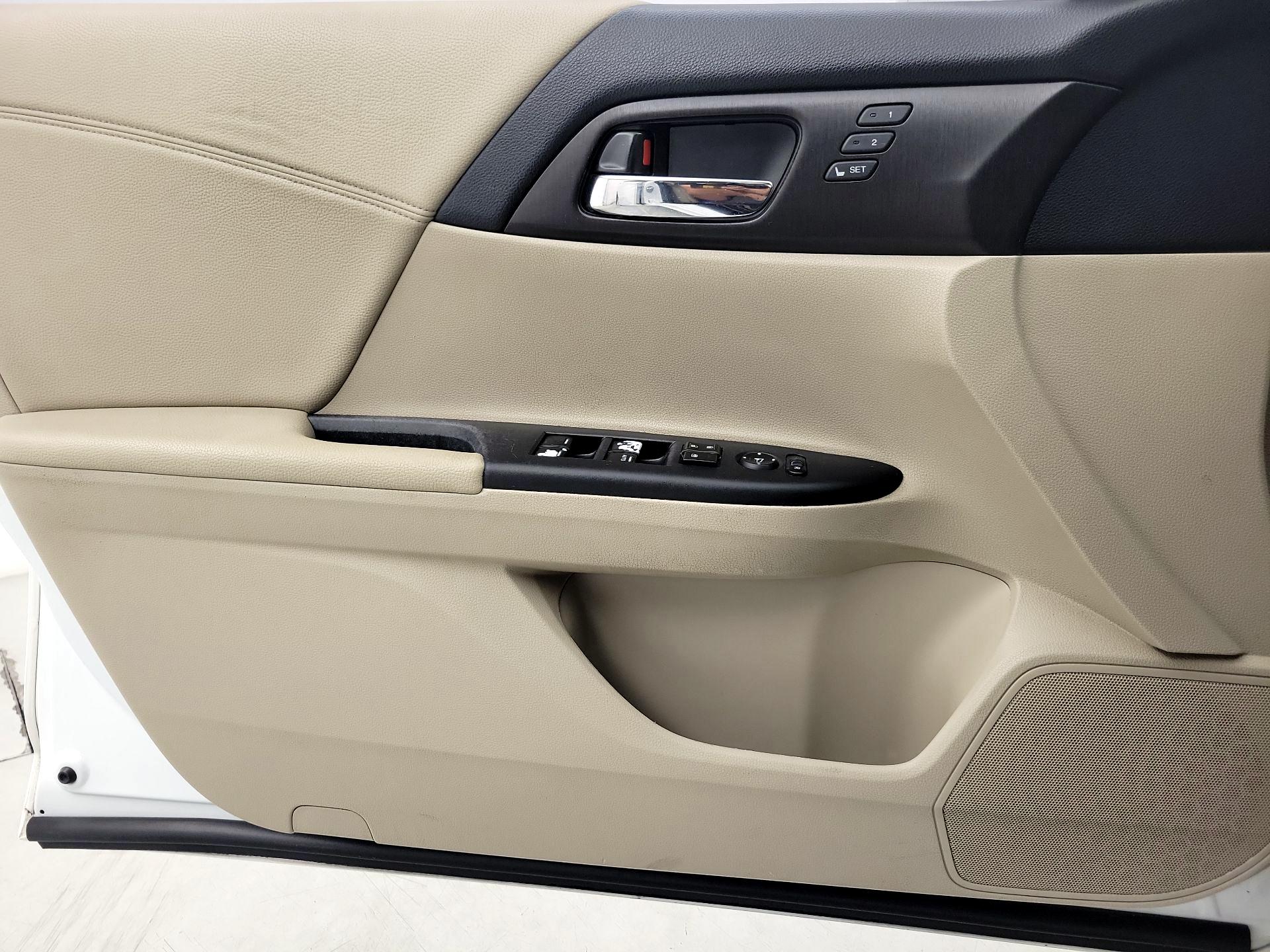 Thumbnail: 2014 Honda Accord - 12