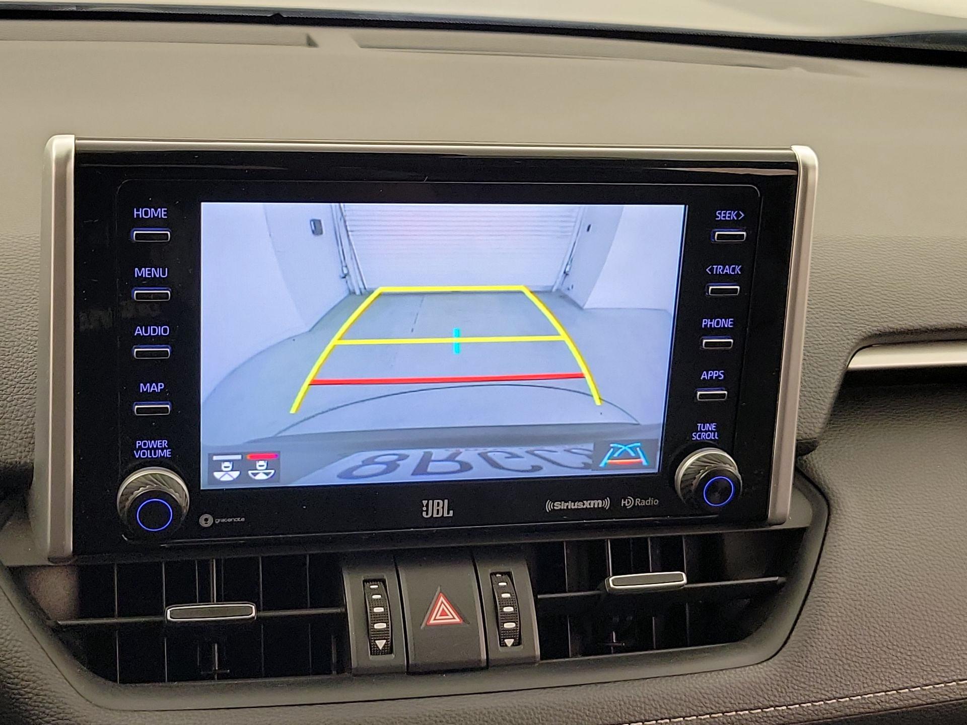 Thumbnail: 2020 Toyota RAV4 - 15