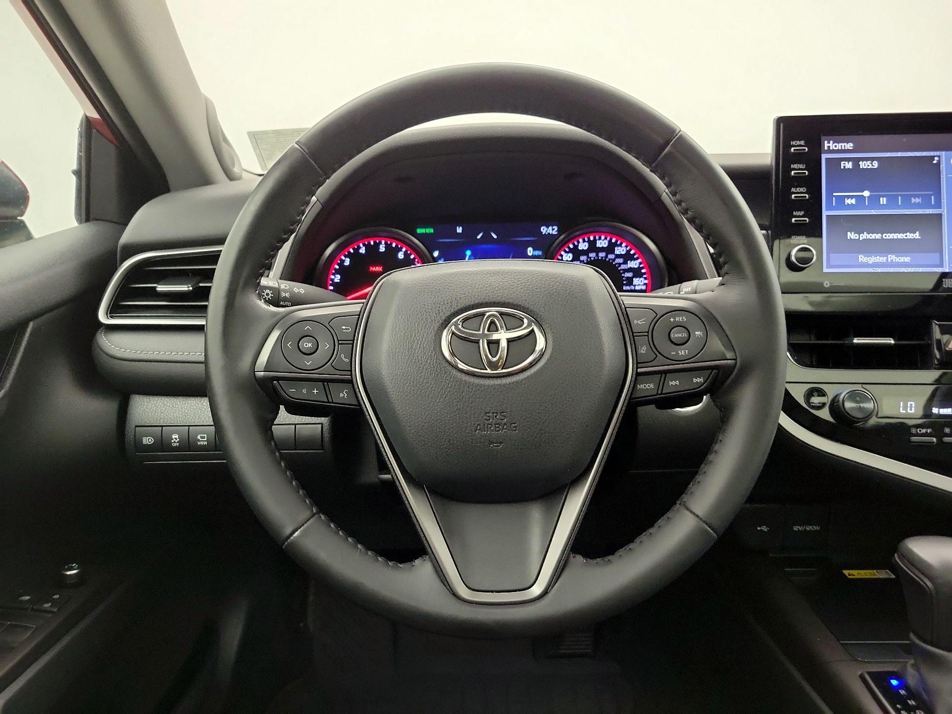 Thumbnail: 2022 Toyota Camry - 10
