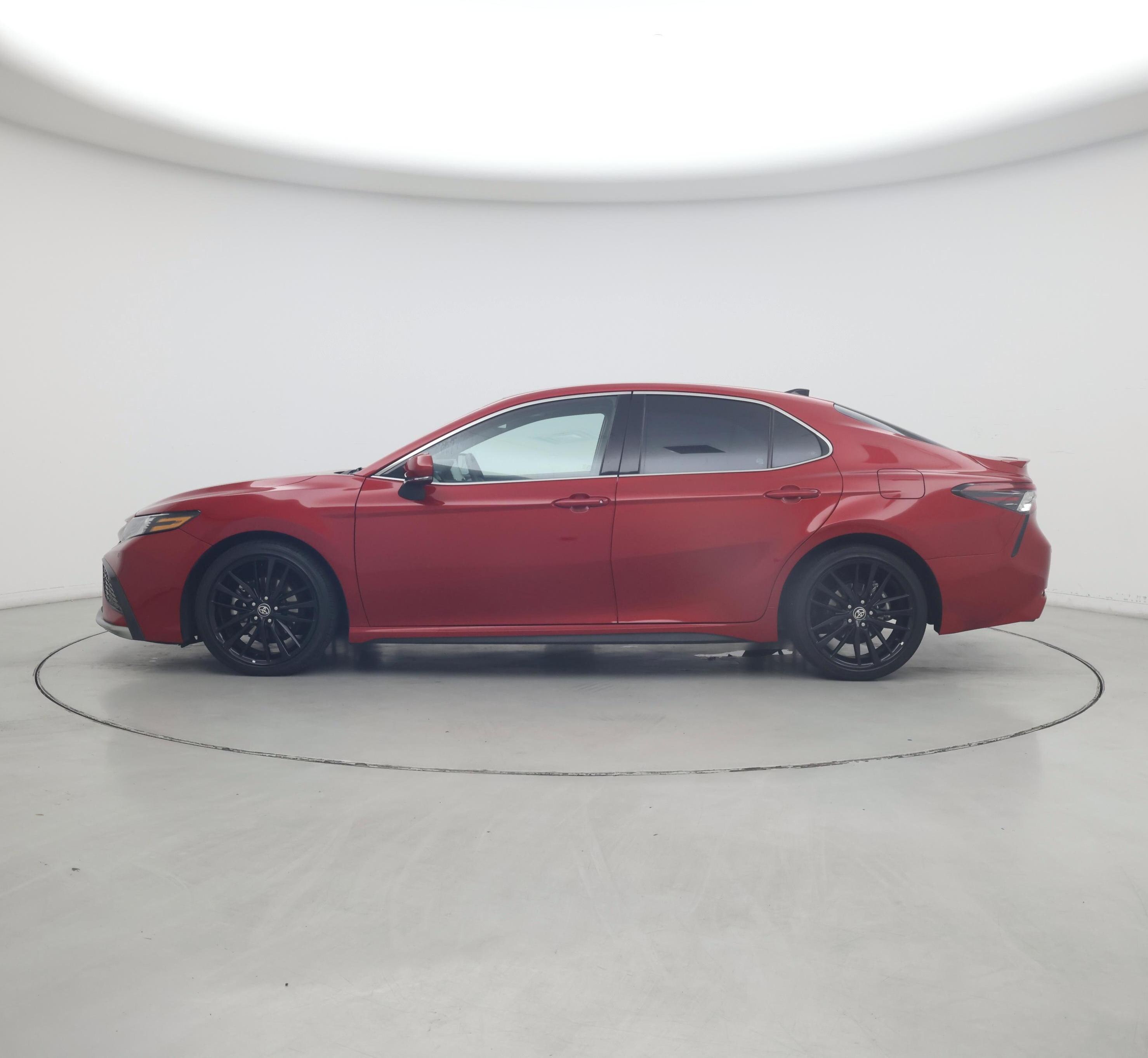 Thumbnail: 2022 Toyota Camry - 3