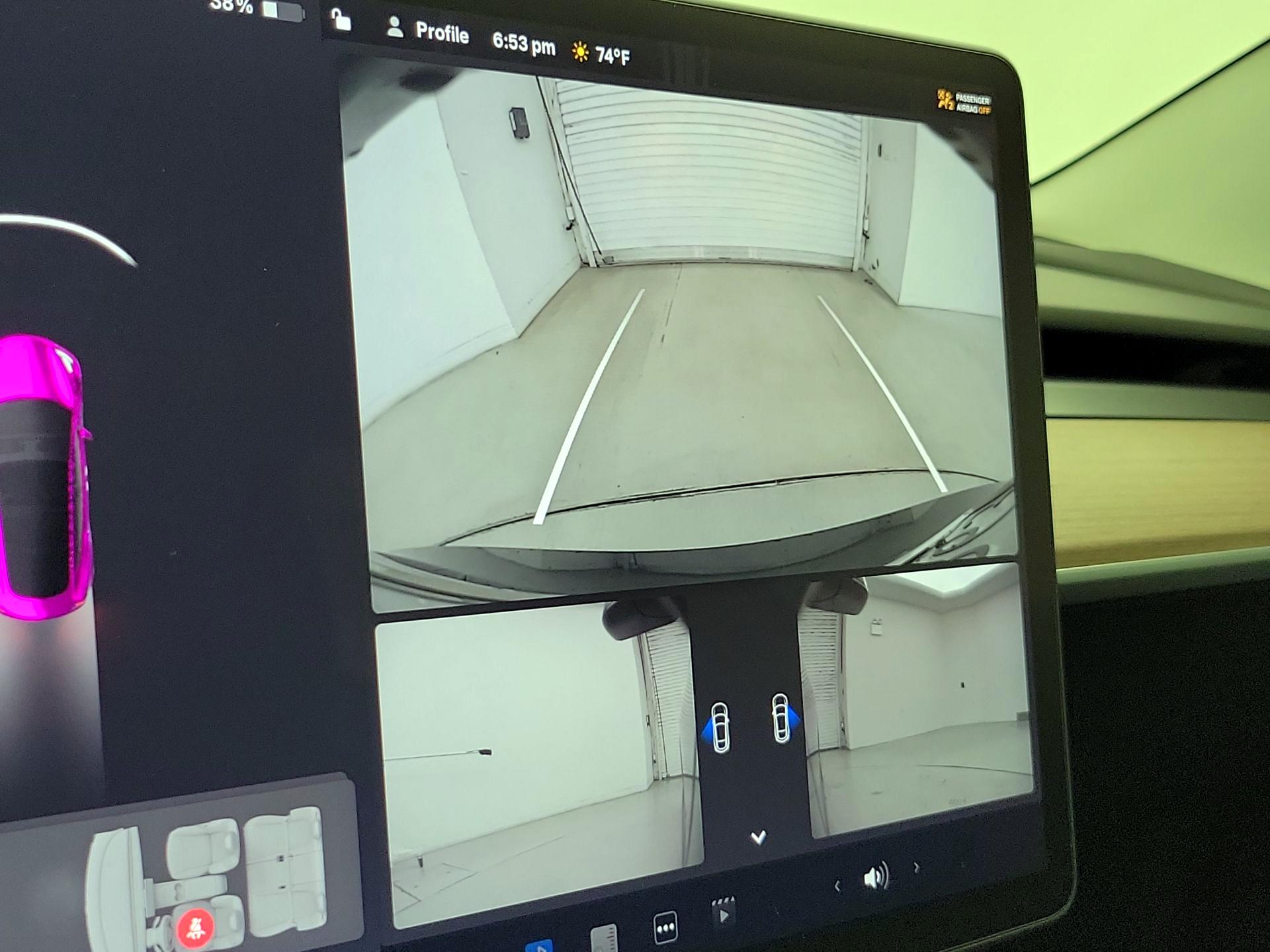 Thumbnail: 2022 Tesla Model 3 - 14