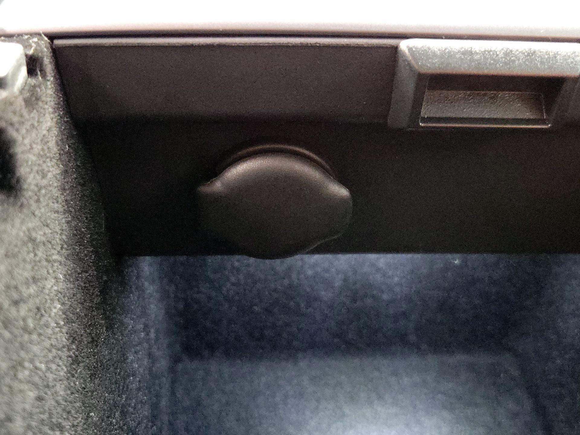Thumbnail: 2022 Tesla Model 3 - 18