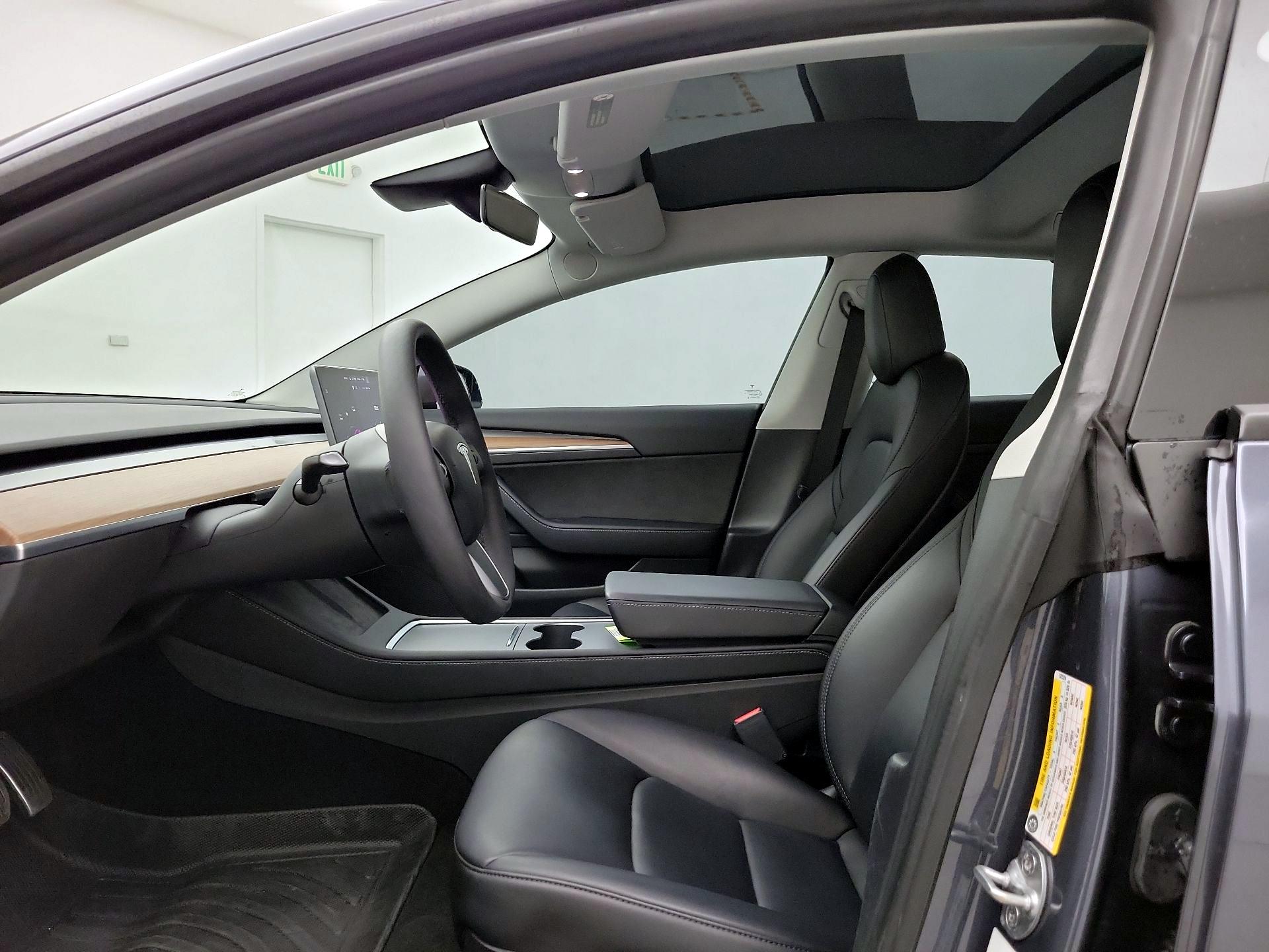 Thumbnail: 2022 Tesla Model 3 - 19
