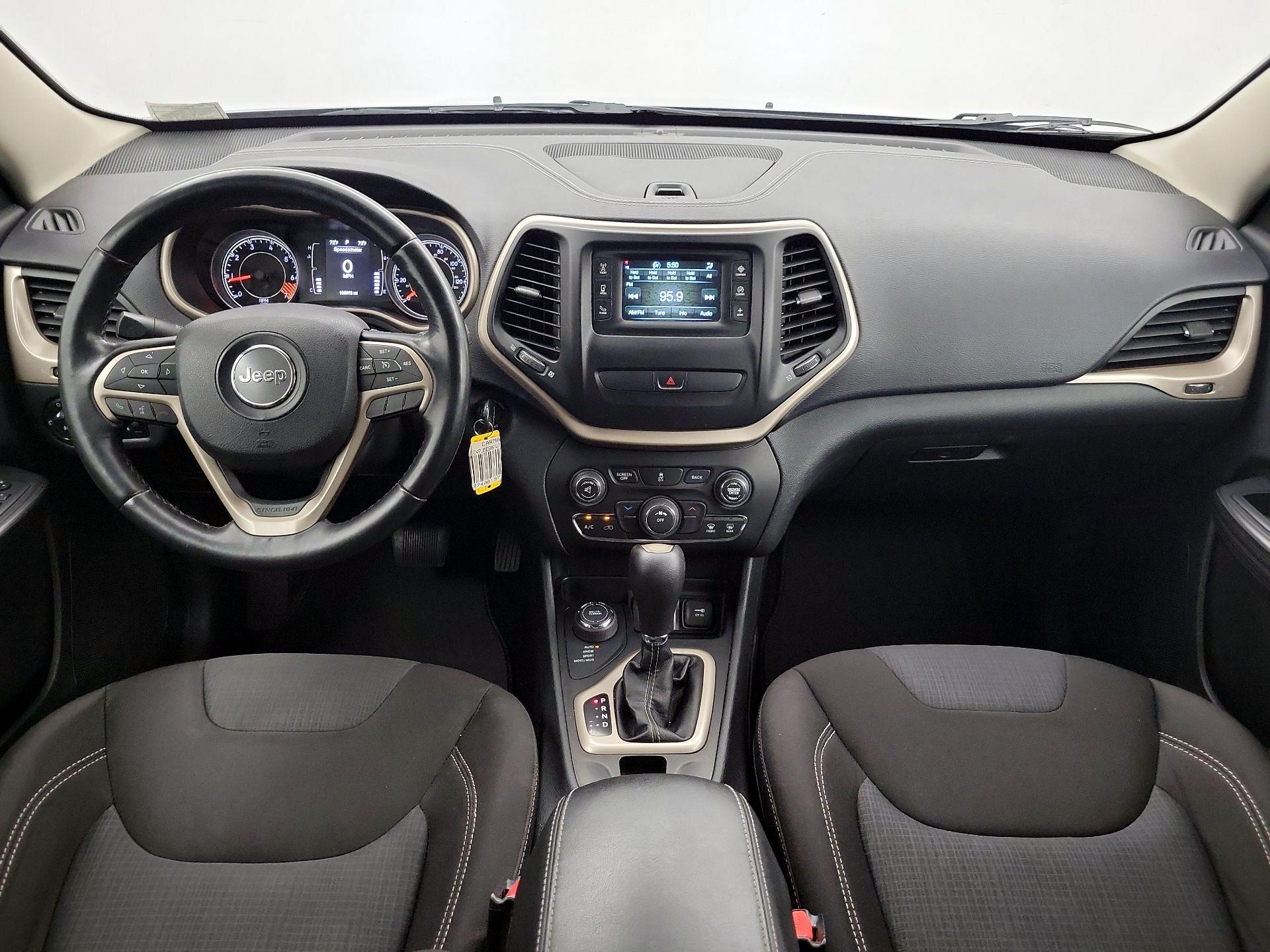 Thumbnail: 2015 Jeep Cherokee - 9