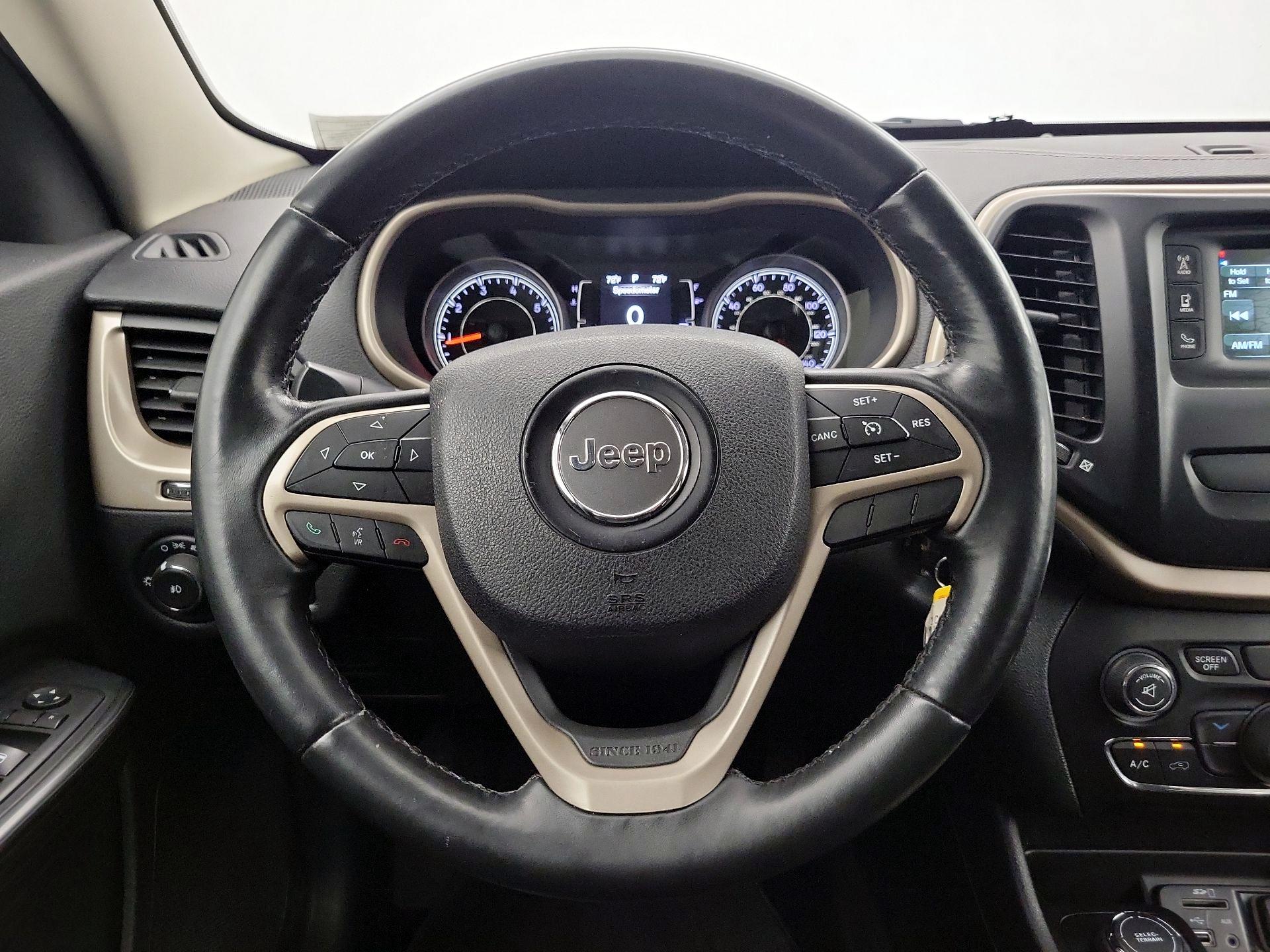 Thumbnail: 2015 Jeep Cherokee - 10