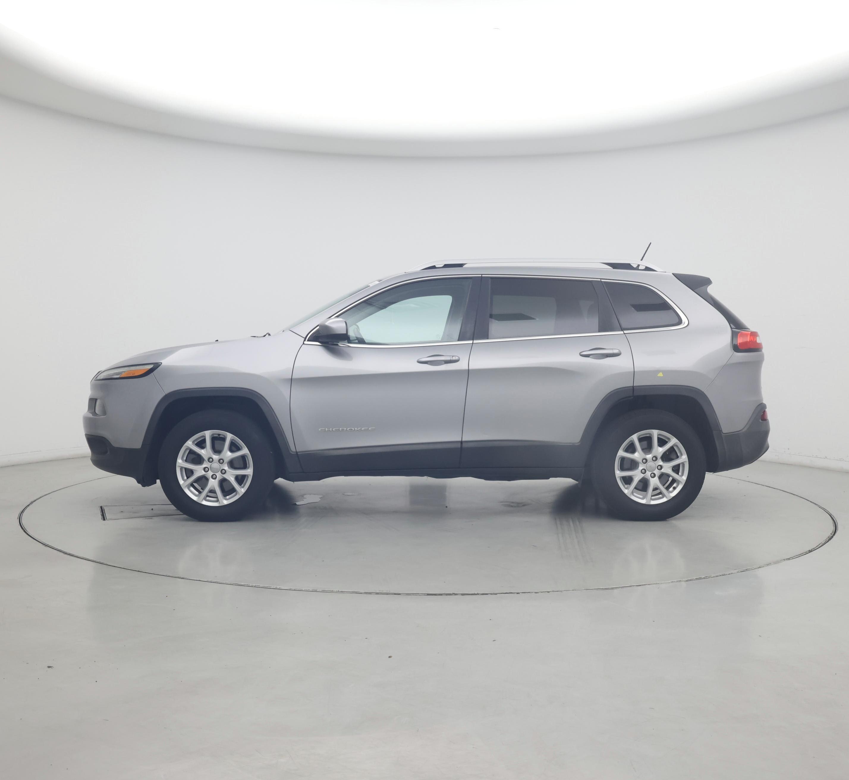 Thumbnail: 2015 Jeep Cherokee - 3