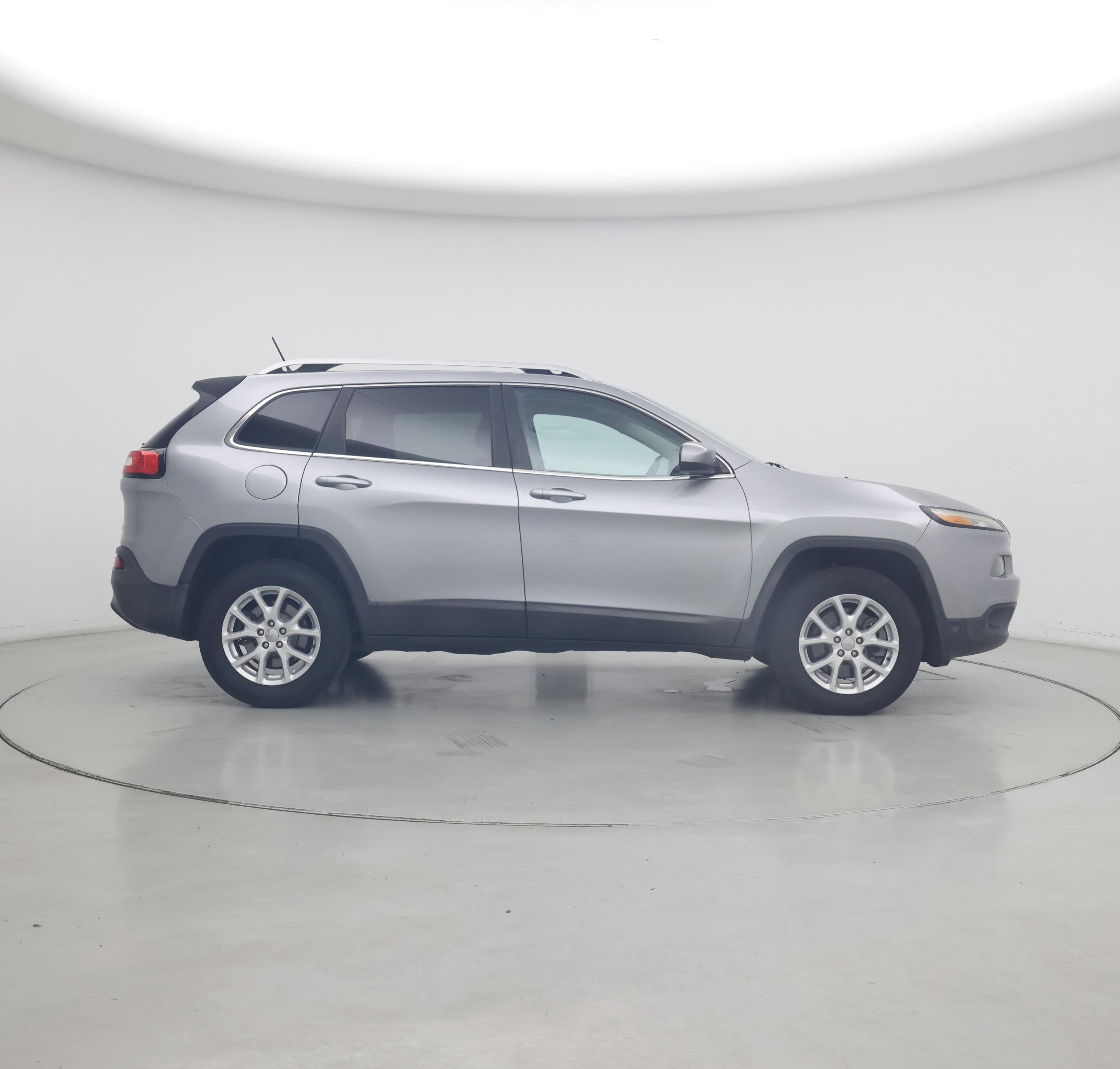 Thumbnail: 2015 Jeep Cherokee - 7