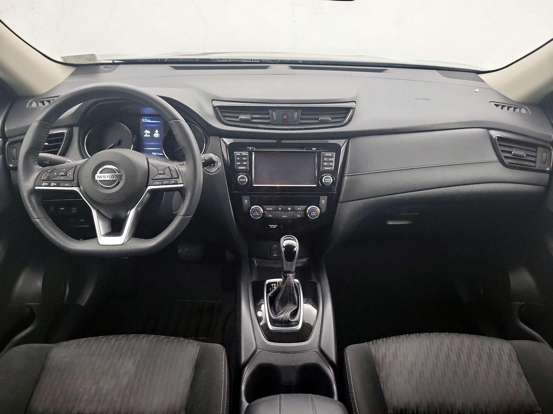 Thumbnail: 2017 Nissan Rogue - 9