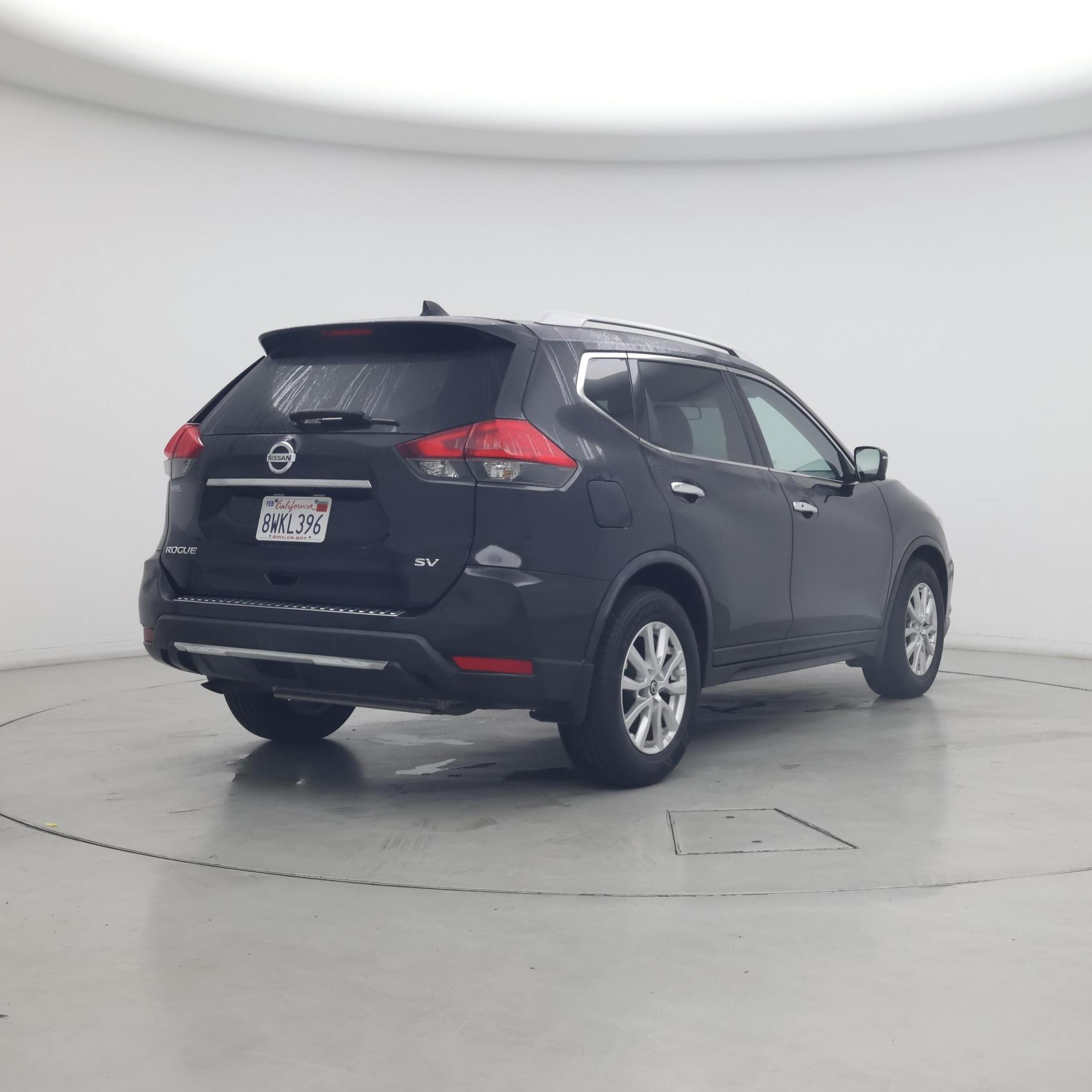 Thumbnail: 2017 Nissan Rogue - 8