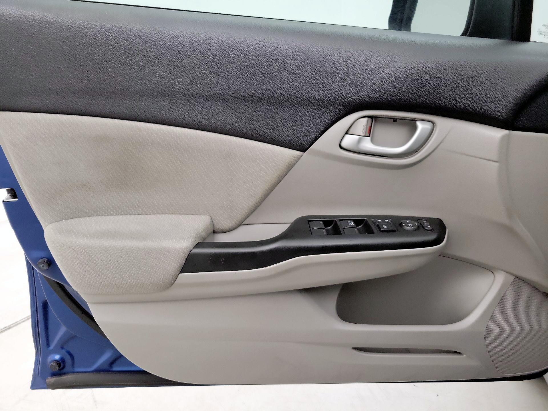 Thumbnail: 2013 Honda Civic - 12
