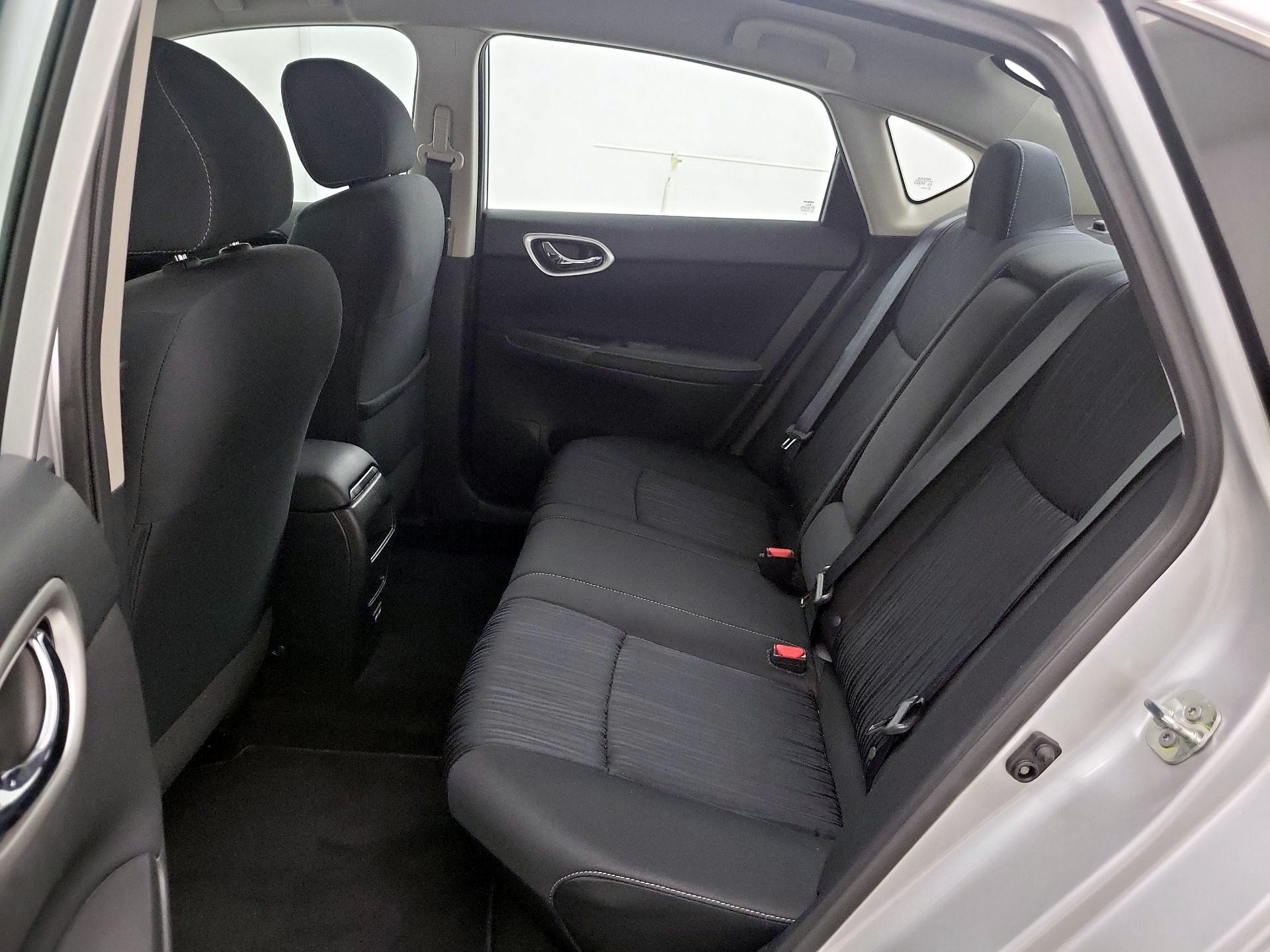 Thumbnail: 2019 Nissan Sentra - 19