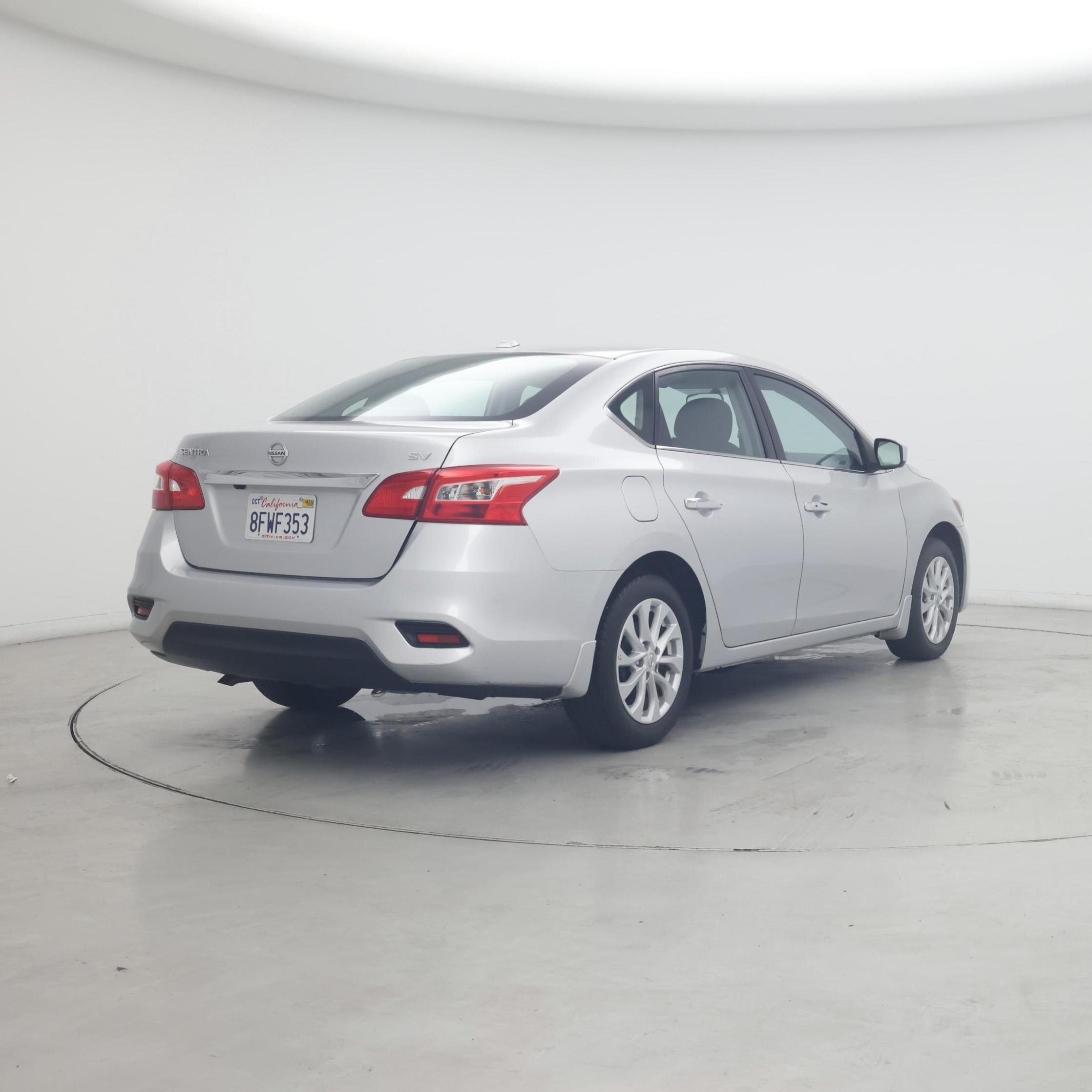 Thumbnail: 2019 Nissan Sentra - 8