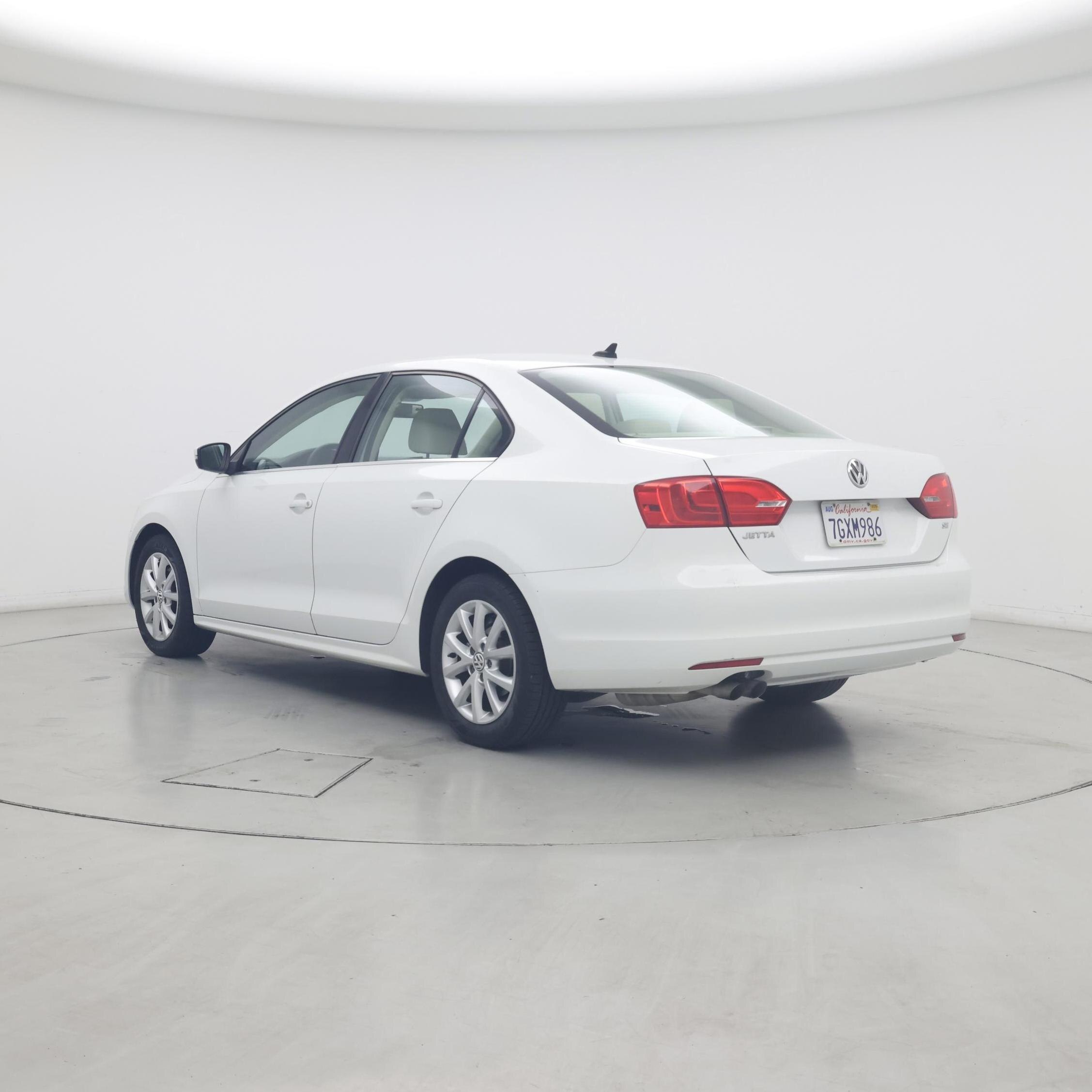 Thumbnail: 2014 Volkswagen Jetta - 2