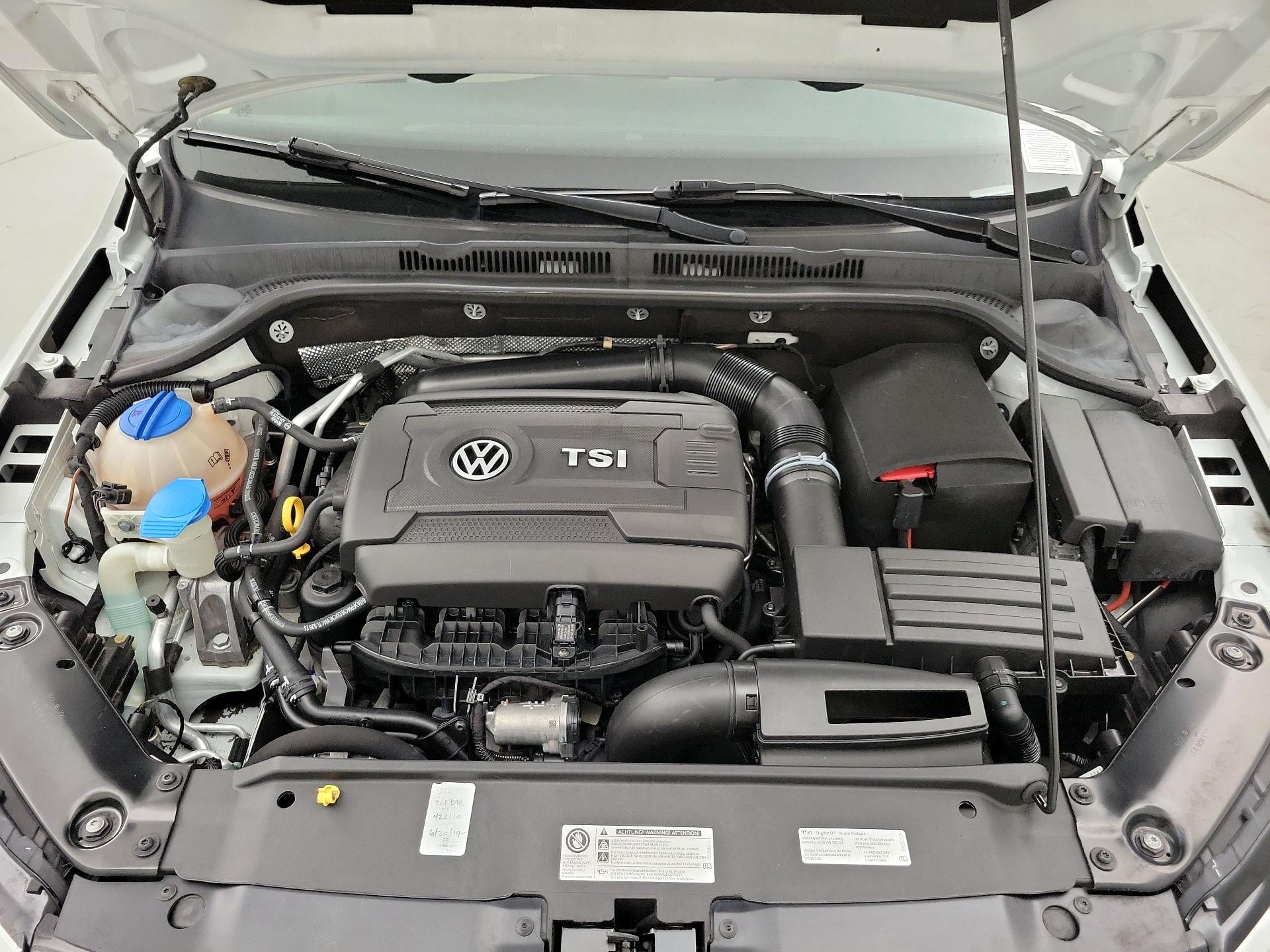 Thumbnail: 2014 Volkswagen Jetta - 20